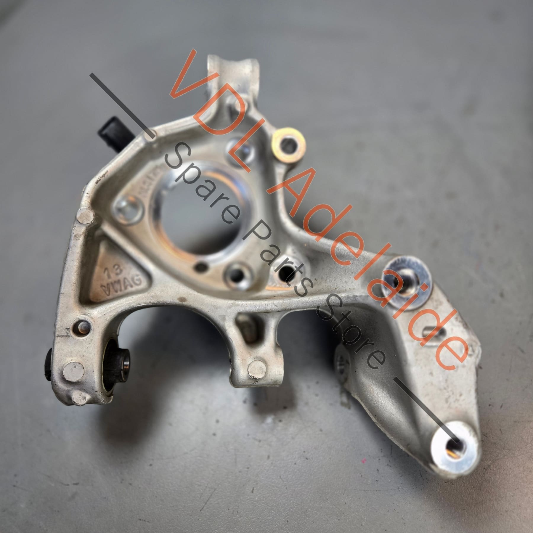 
5Q3505435B    Cupra Ateca Audi TT Rear Left Suspension Hub Bearing Housing Knuckle 5Q3505435B