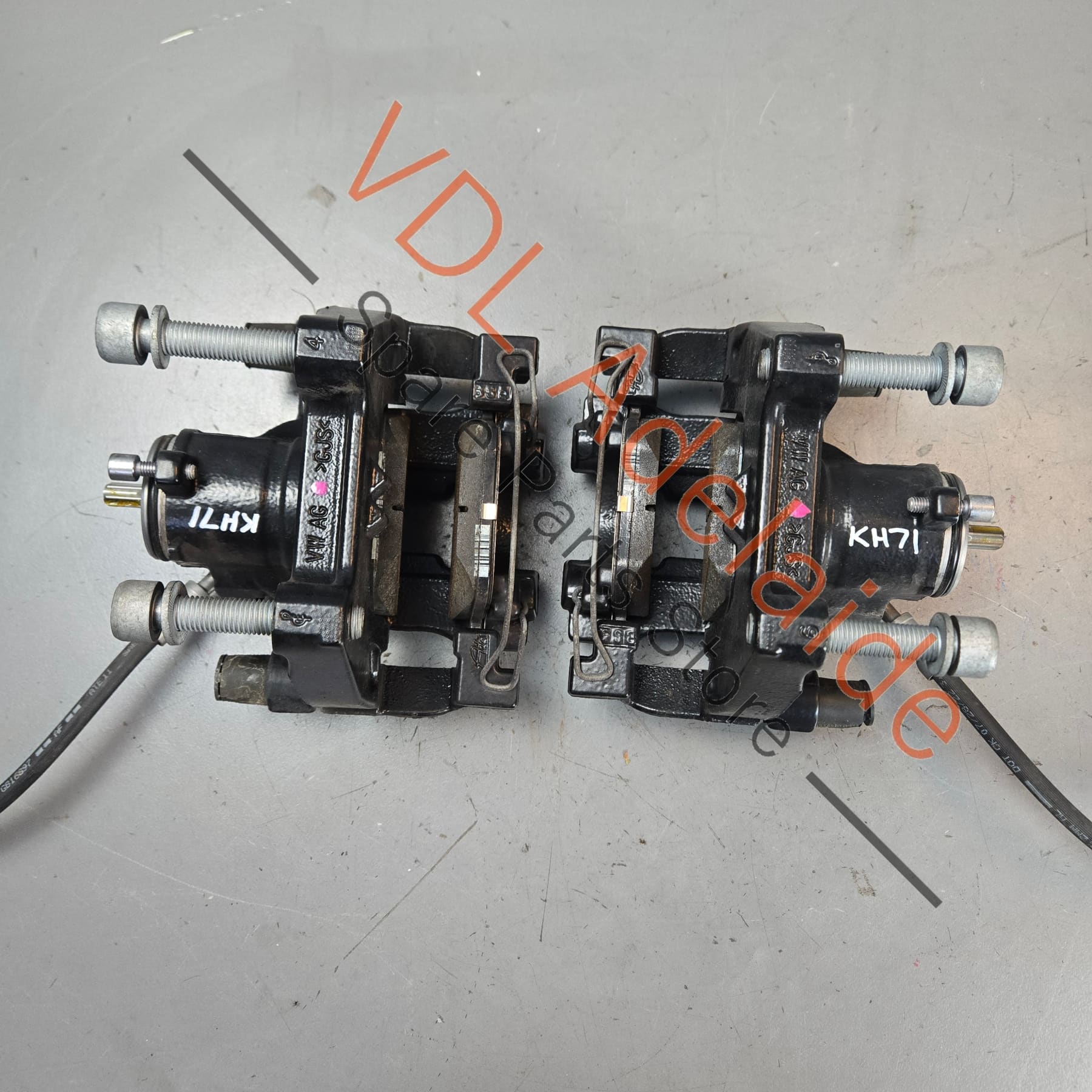 
5Q0615423G 5Q0615424G   Audi S3 Golf R Cupra Rear Brake Caliper Set Pair suit 310mm x 22mm Vented Rotor