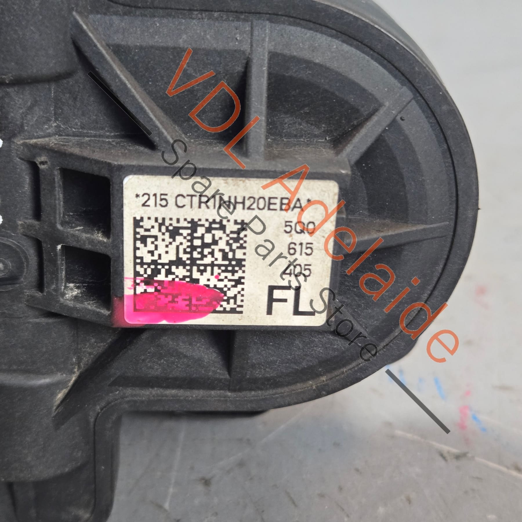
3Q0998281 5Q0615405   VW Audi Cupra Rear Electric Park Brake Servo Motor 3Q0998281 Left 5Q0615406
