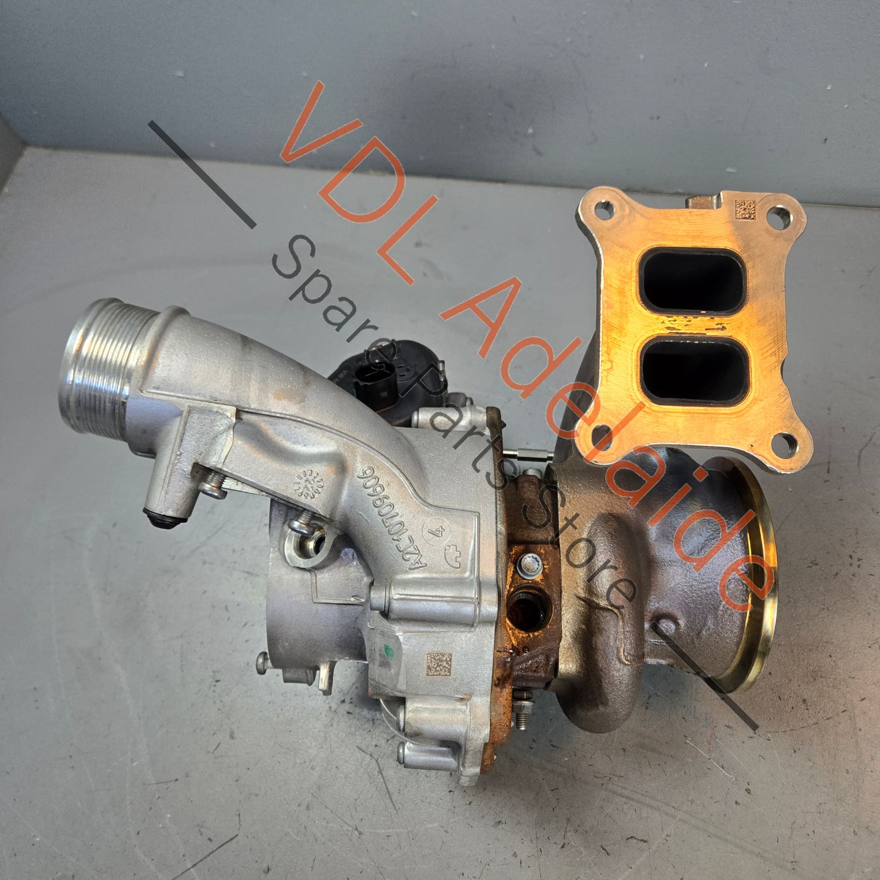 06Q145703C 06Q145703H   Genuine OEM VW Golf MK8 R Audi S3 8Y Turbocharger 06Q145703C 06Q145703H