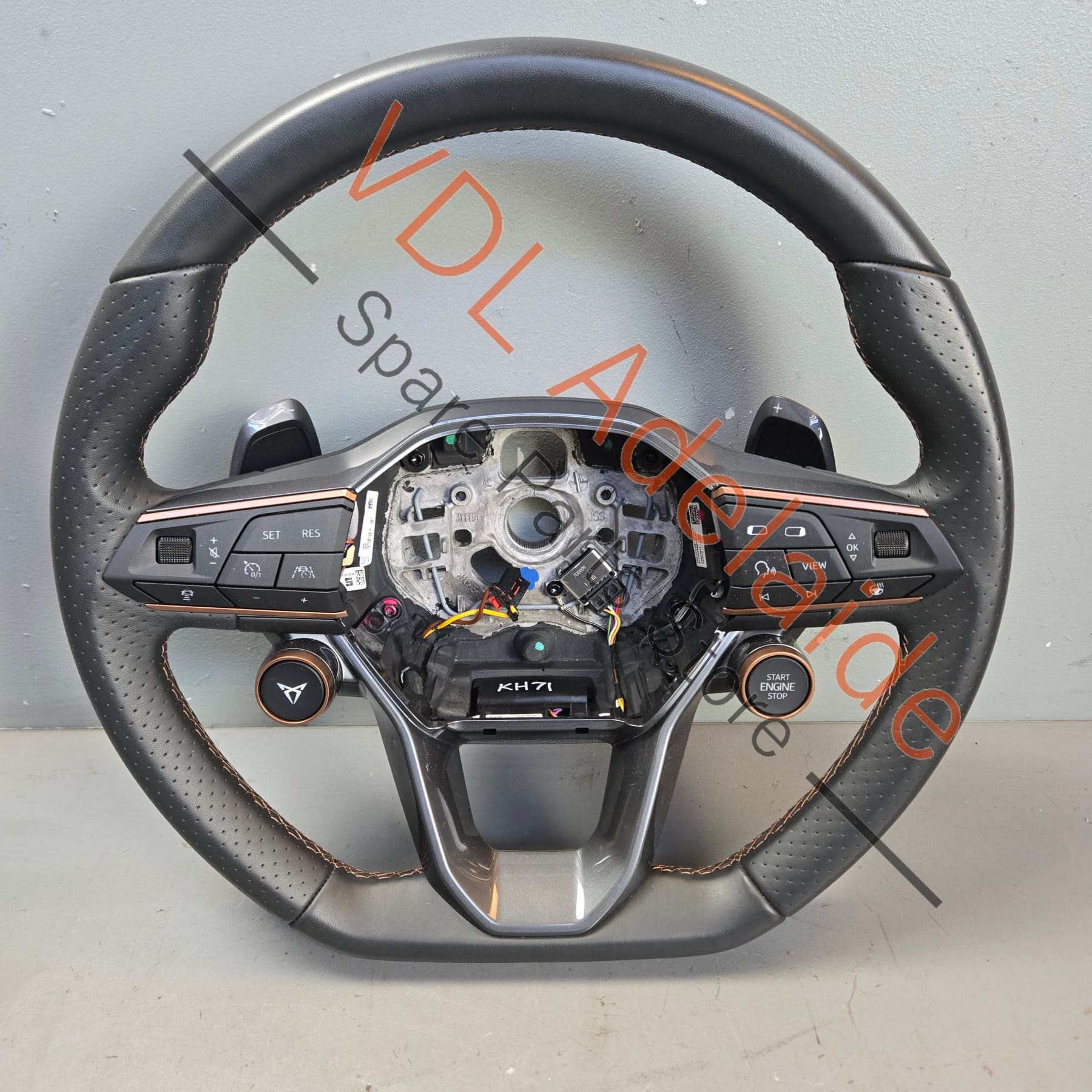 5FA419091FTXEY 5FA919719ADRZF   Cupra Leather Sport Flat Bottom Steering Wheel with Multifunction button set 5FA419091FT XEY