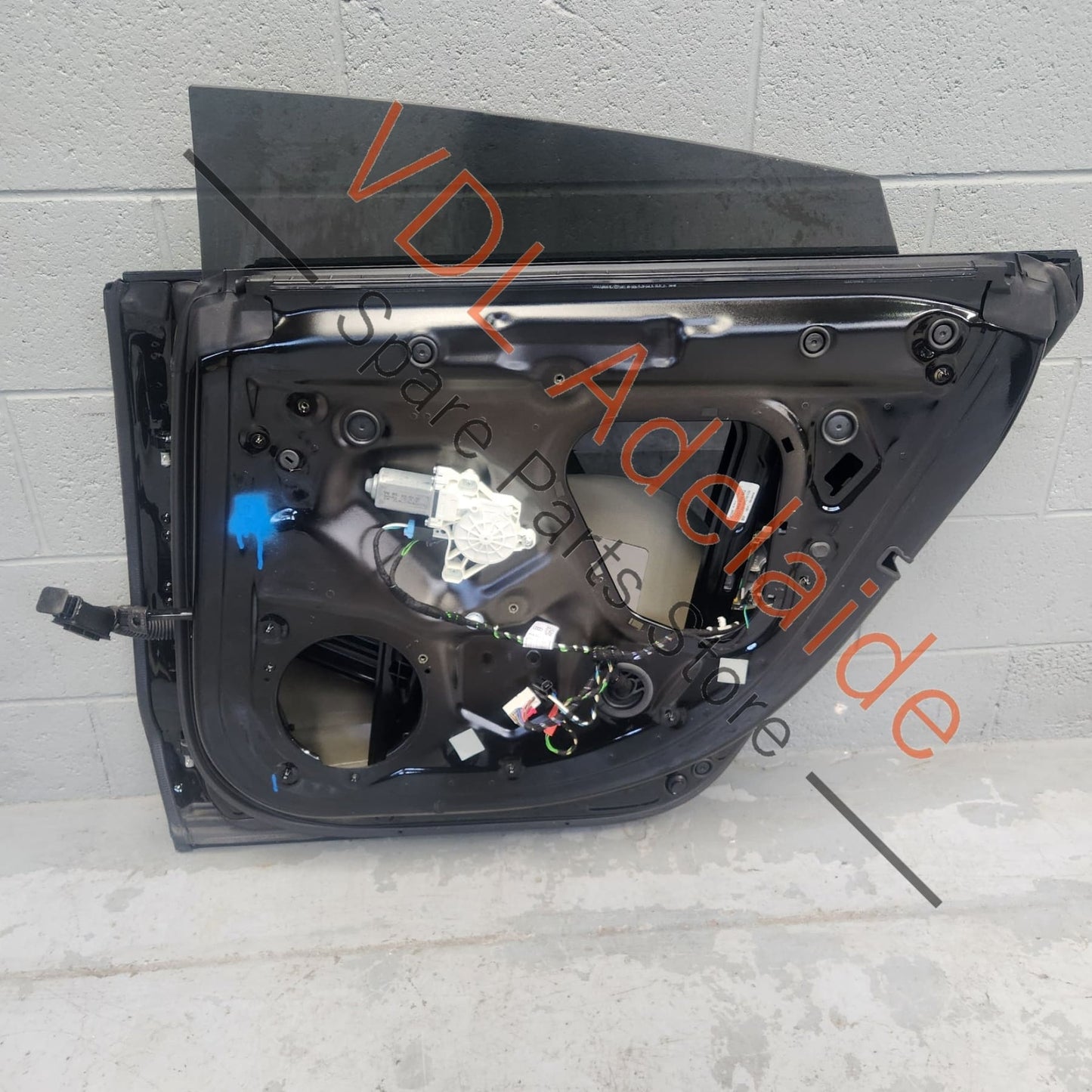 4K8833051A    Audi RS7 4K Right Rear Door Shell Panel 2021-2025 4K8833051A