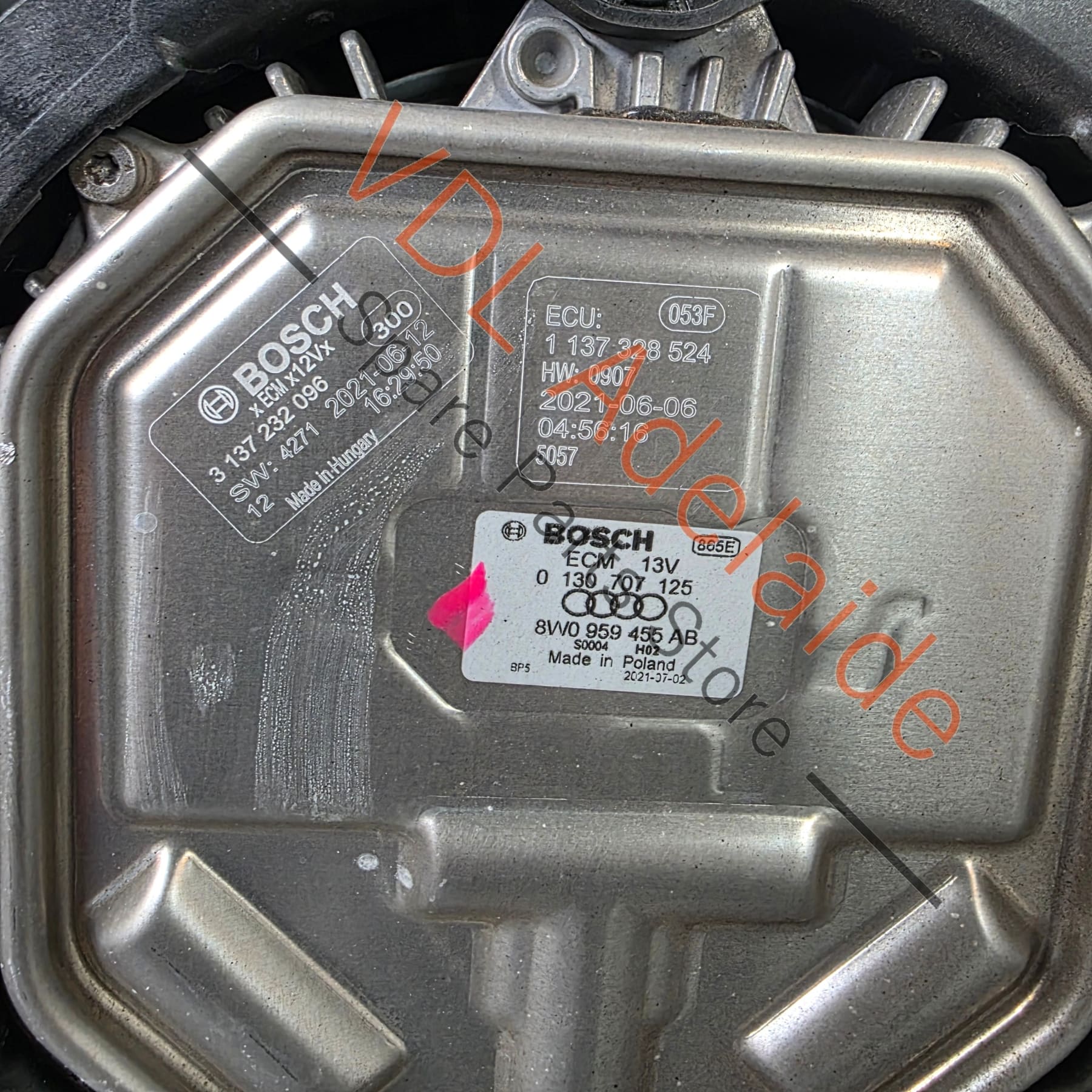 8W0959455AB 8W0959455AA 8W0121207C  Audi RS7 4K Q7 4M Radiator fan assembly 8W0121207C 8W0959455AB 8W0959455AA