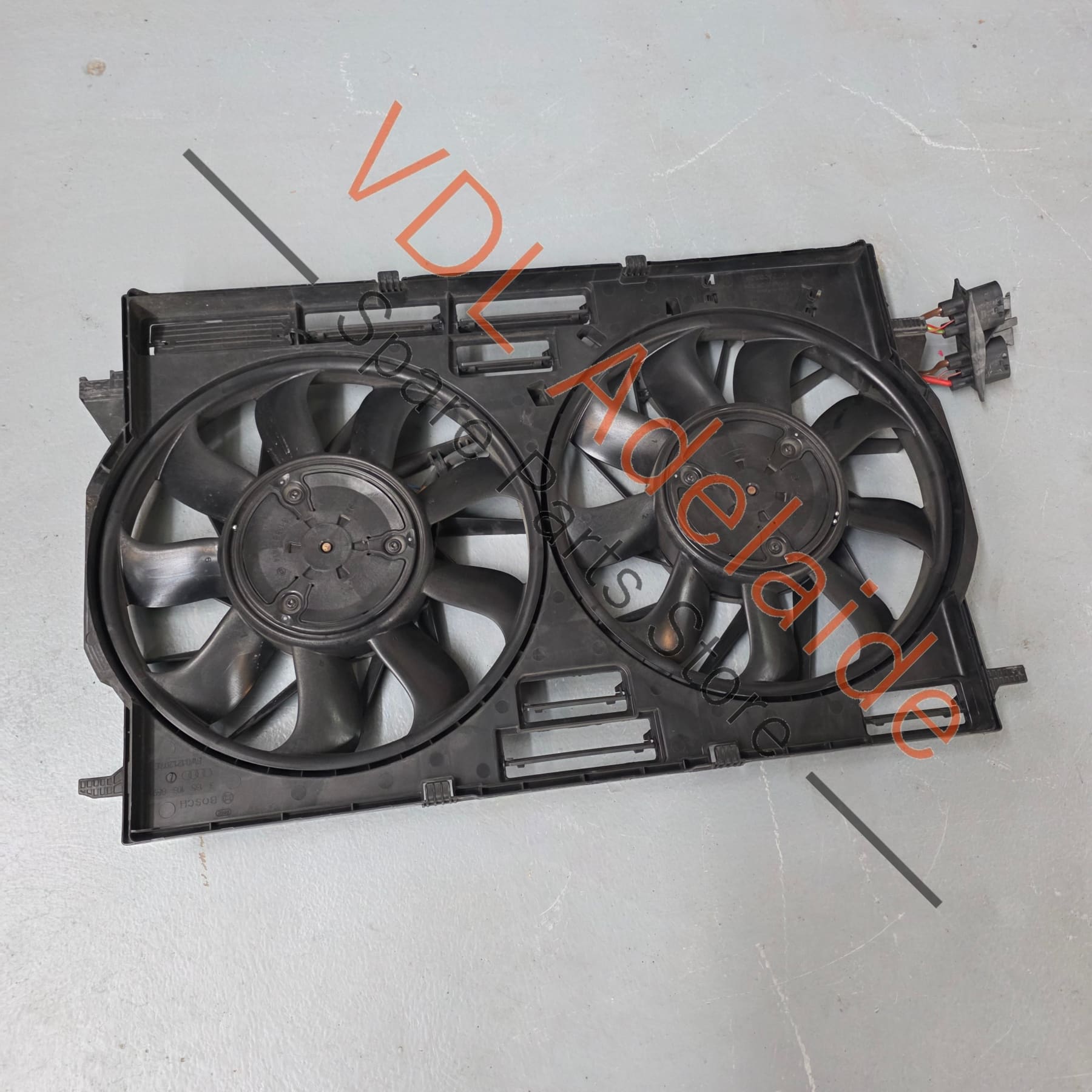 8W0959455AB 8W0959455AA 8W0121207C  Audi RS7 4K Q7 4M Radiator fan assembly 8W0121207C 8W0959455AB 8W0959455AA