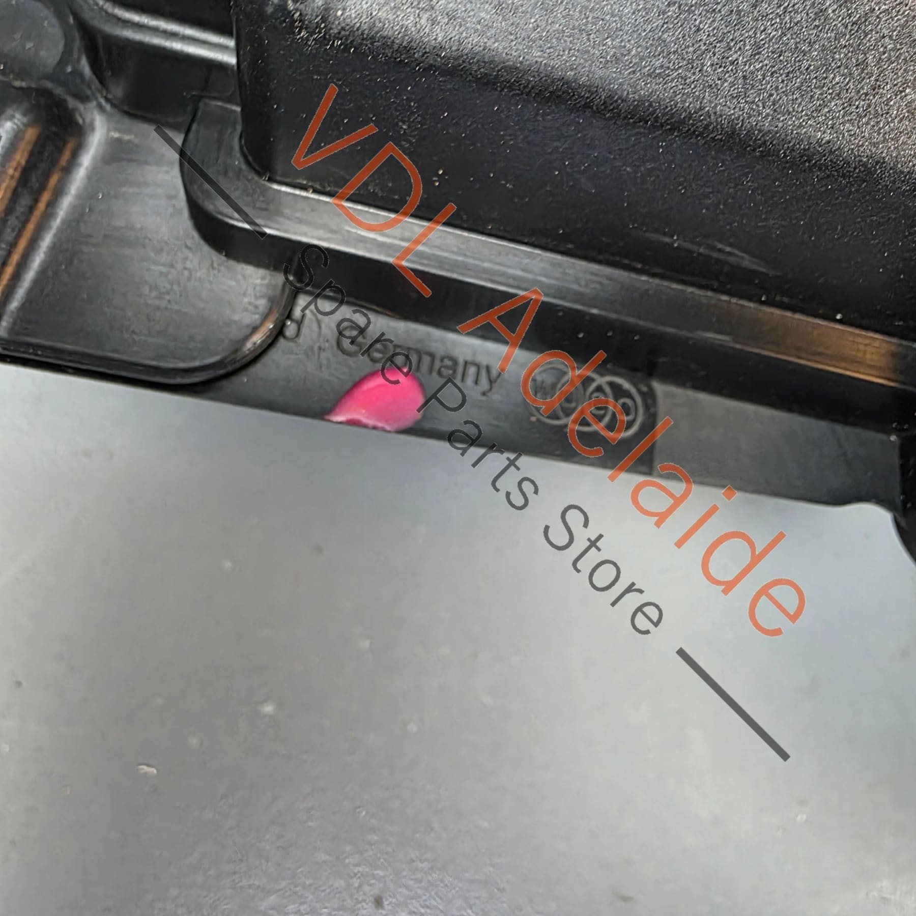 4K0133837AH    Audi RS7 4K Air Filter Intake Box Genuine 4K0133837AH