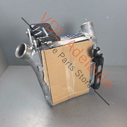 4K0145806B    Audi RS6 C8 RS7 4K Right Side Intercooler 4K0145806B