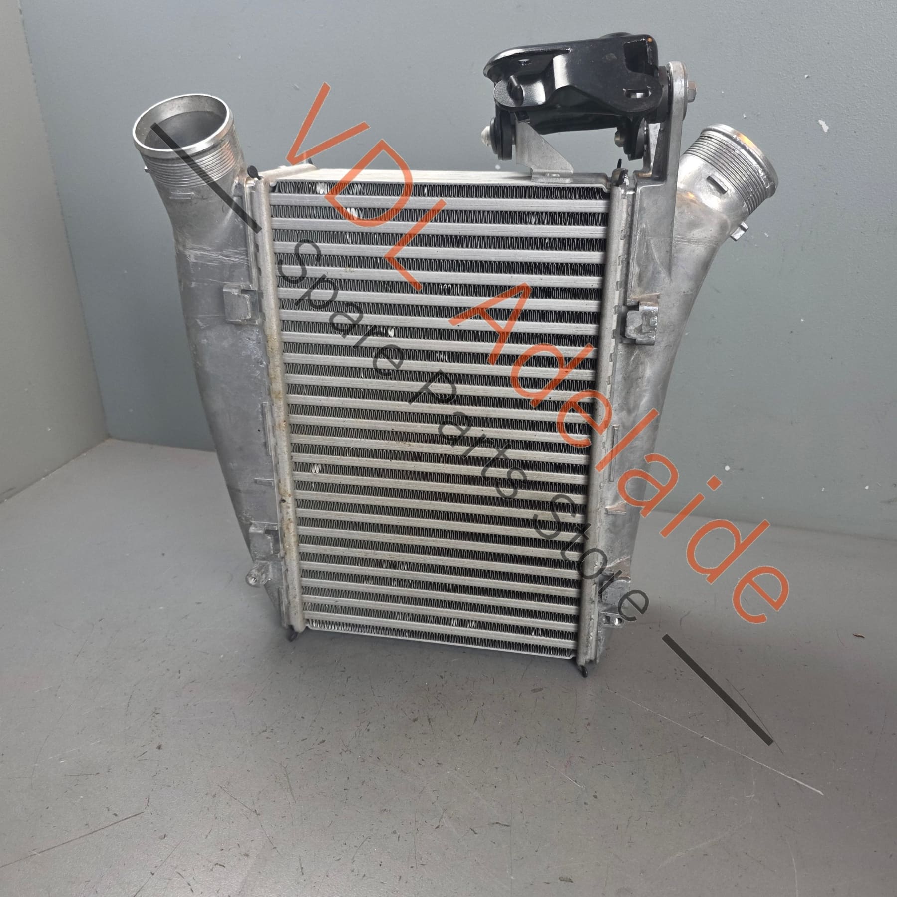 4K0145806B    Audi RS6 C8 RS7 4K Right Side Intercooler 4K0145806B