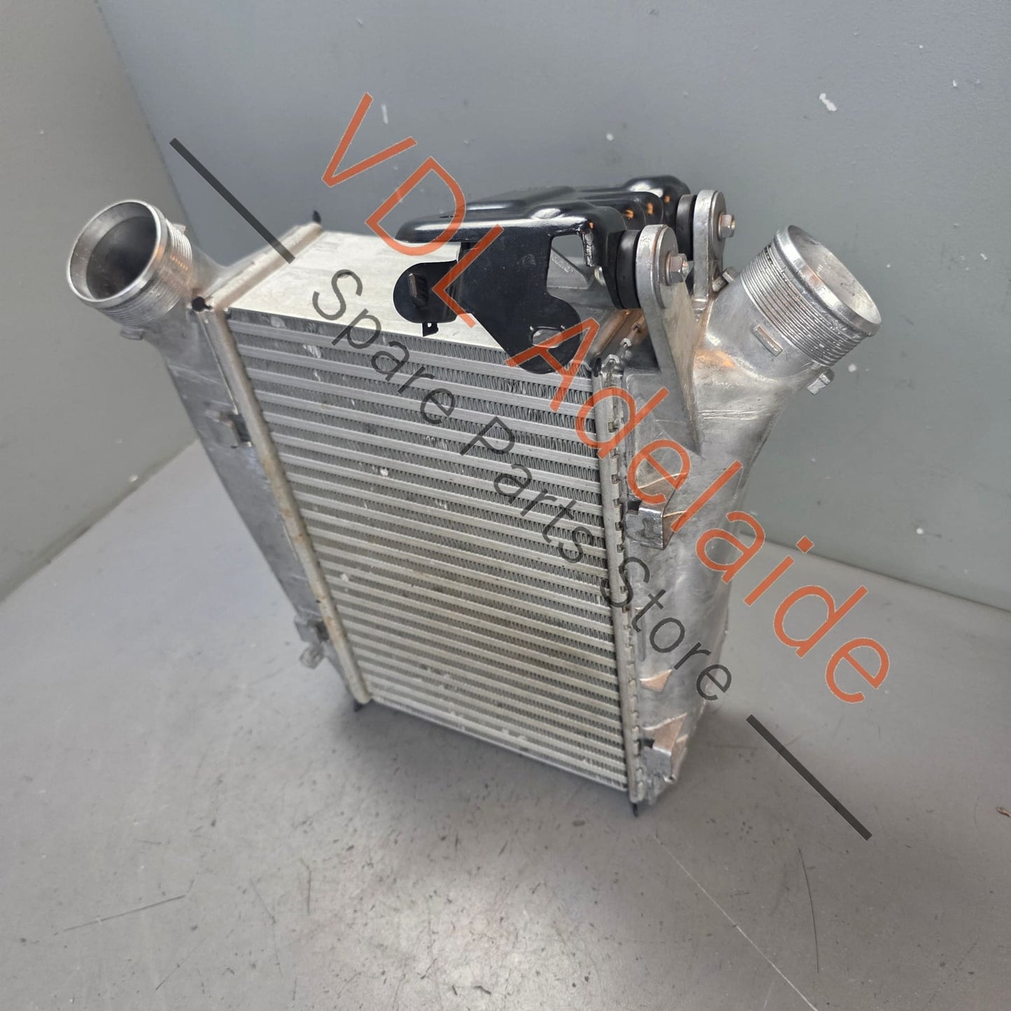 4K0145806B    Audi RS6 C8 RS7 4K Right Side Intercooler 4K0145806B