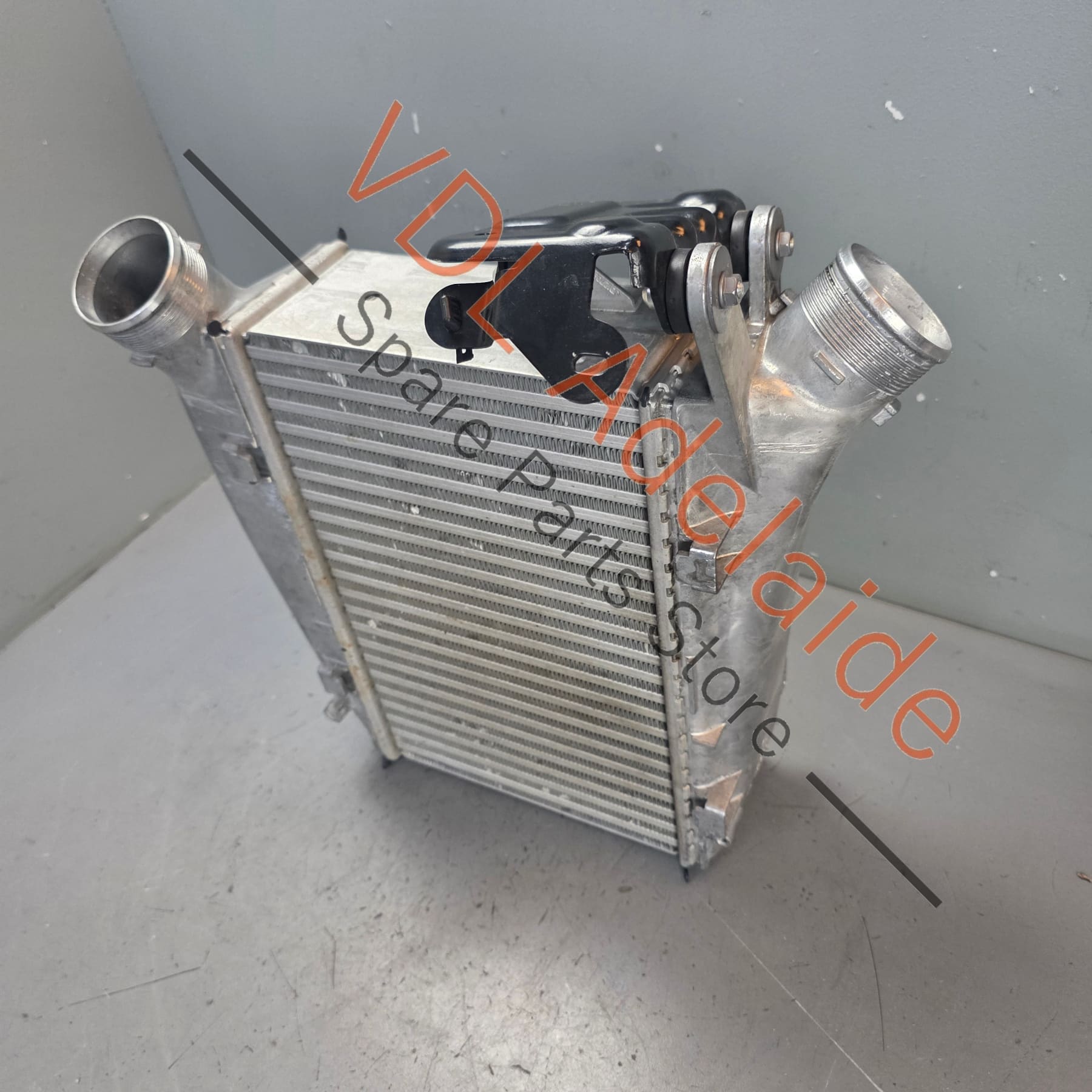4K0145806B    Audi RS6 C8 RS7 4K Right Side Intercooler 4K0145806B