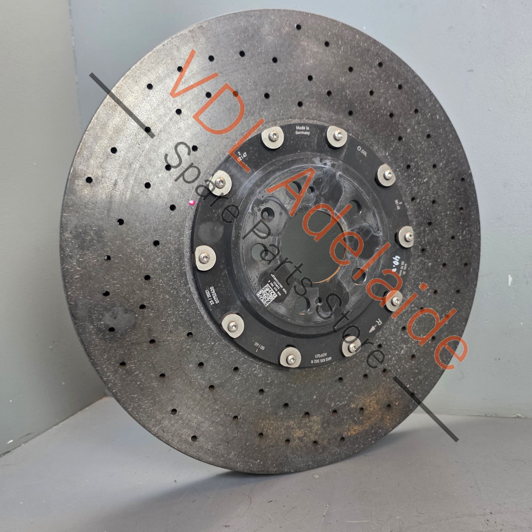 
4K0615302R 4M0615302E   Audi RS6 RS7 Carbon Ceramic Front Right Brake Disc Rotor 440mm x 40mm 4M0615302R 4M0615302E