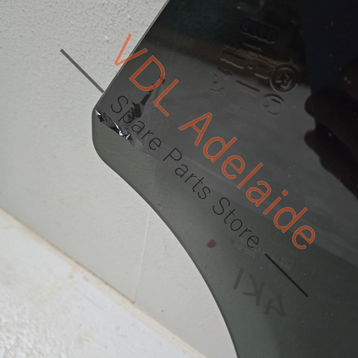 4K8845205A    Audi A7 S7 RS7 Left Rear Door Glass Window Shatterproof 4K8845205A