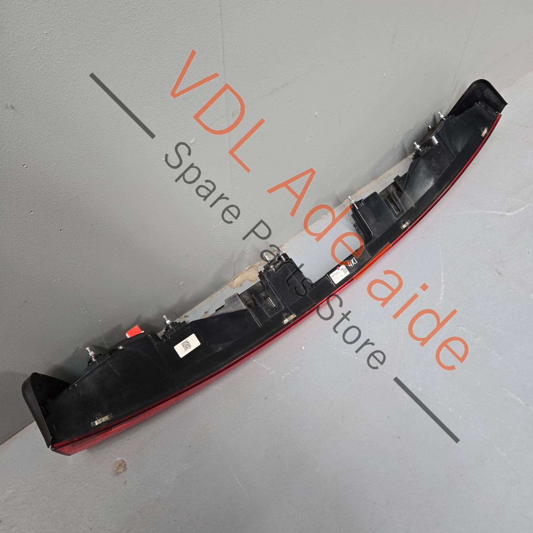 4K8945095B    Audi A7 S7 RS7 LED Rear Middle Brake Light 4K8945095B