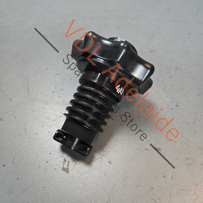 4K8803899    Audi A6 A7 A8 Spare Wheel Mounting Bolt Retaining Bracket 4K8803899