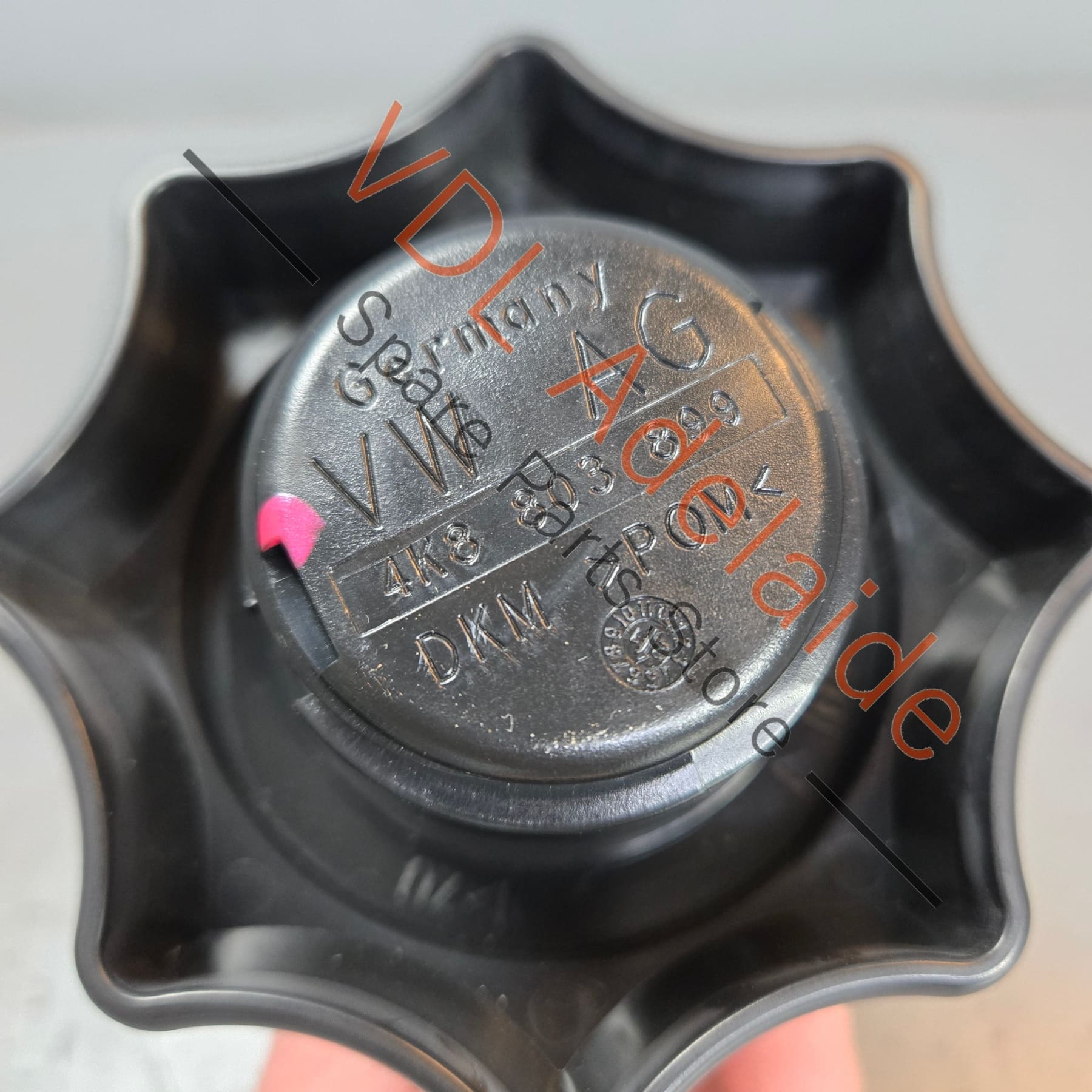 4K8803899    Audi A6 A7 A8 Spare Wheel Mounting Bolt Retaining Bracket 4K8803899