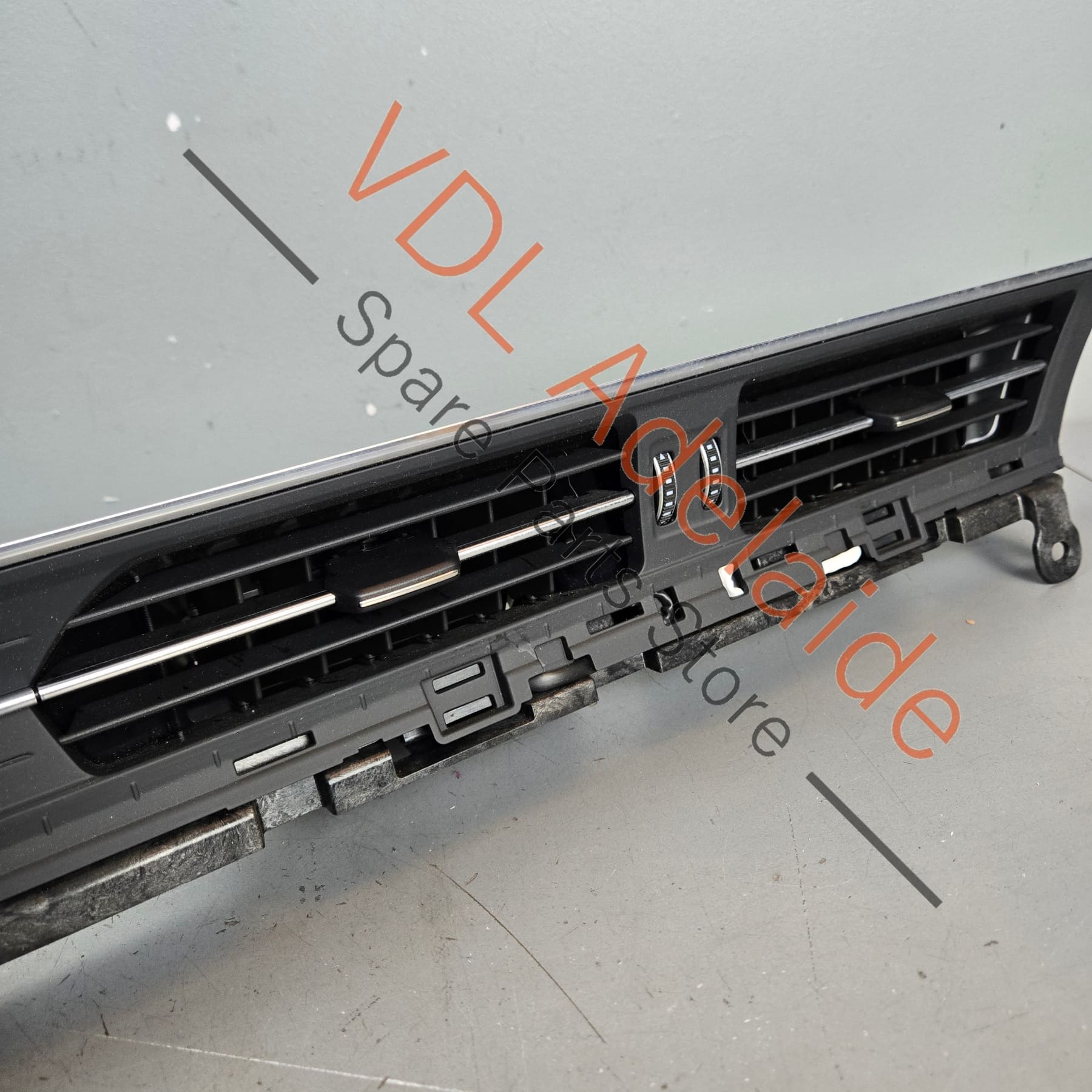 4K2820901A6PS    Audi A6 A7 RS6 RS7 Dashboard Air Vent Centre for RHD 4K2820901A 6PS