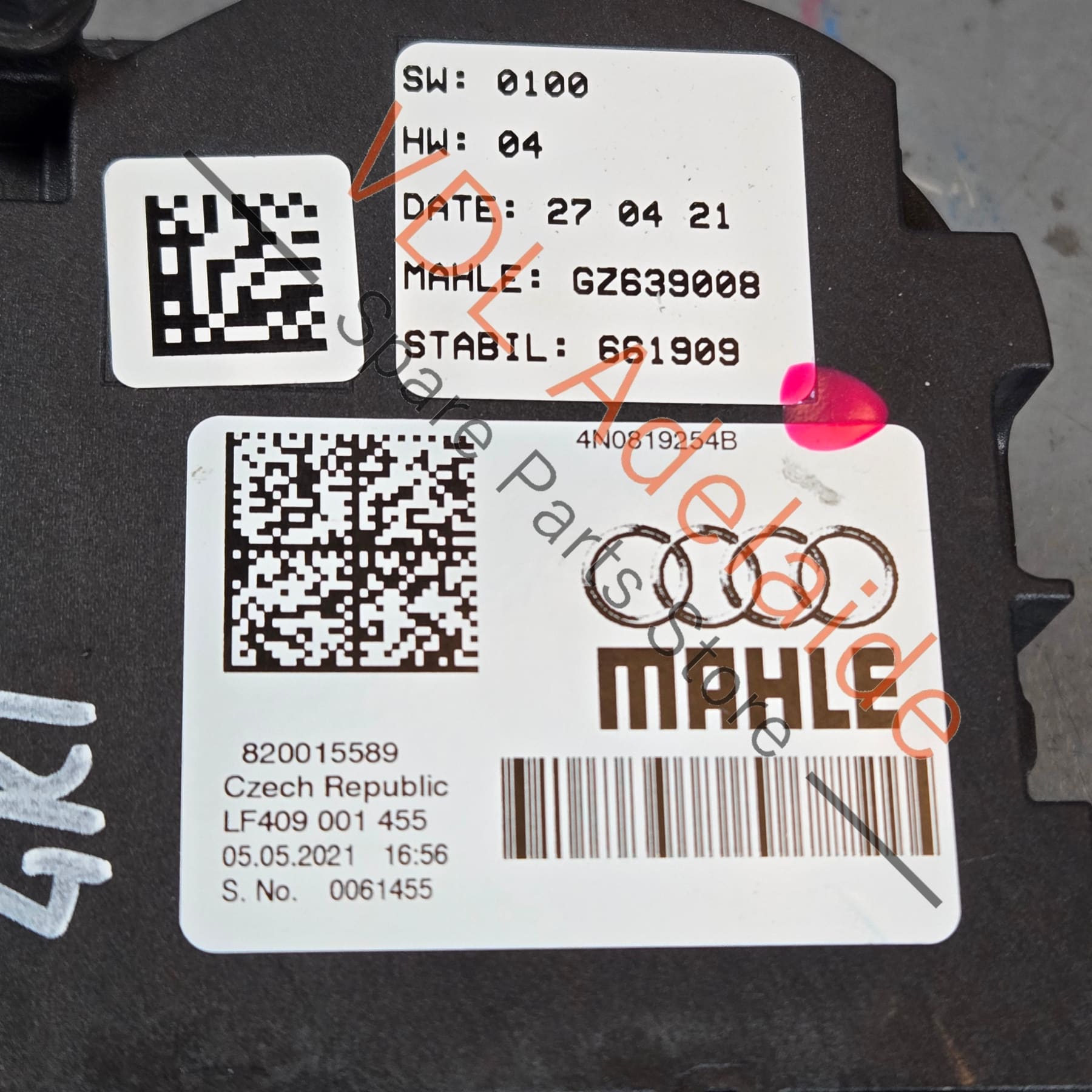 4N0819254B    Audi A7 A6 C8 Air Freshener Dispenser Fan Motor 4N0819254B