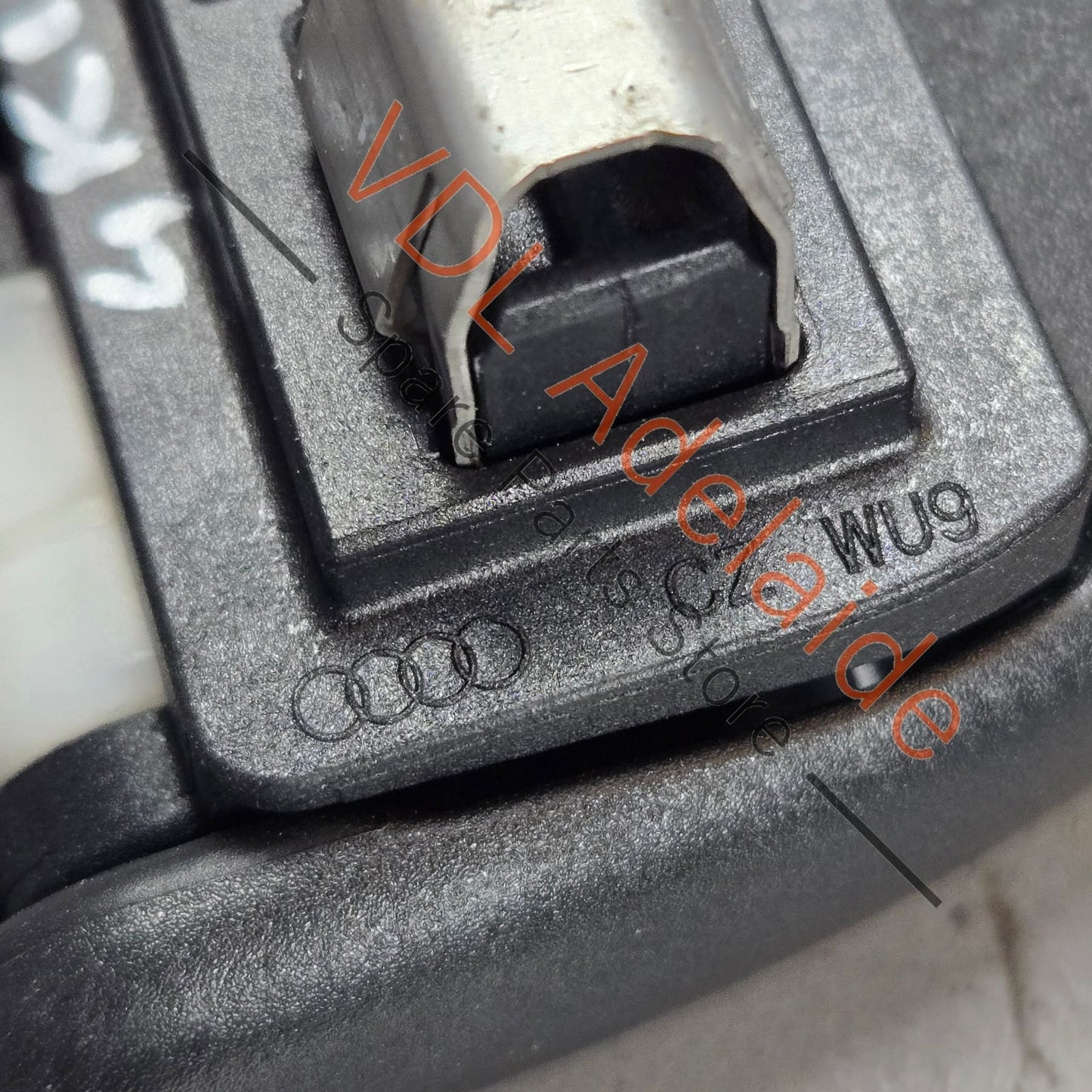 4N0857607 4N0857643 4N0857644  Audi A6 A7 Interior Roof Grab Handle Set 4N0857607 4N0857643 4N0857644