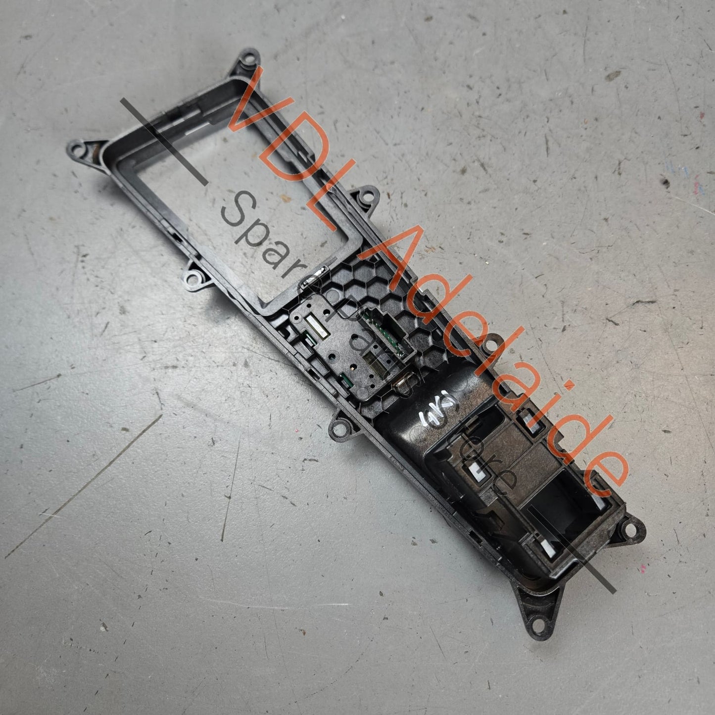 4K2713111B3Q7    Audi A7 RS7 A6 RS6 4K C8 Shifter Centre Console Surround Trim 4K2713111B 3Q7