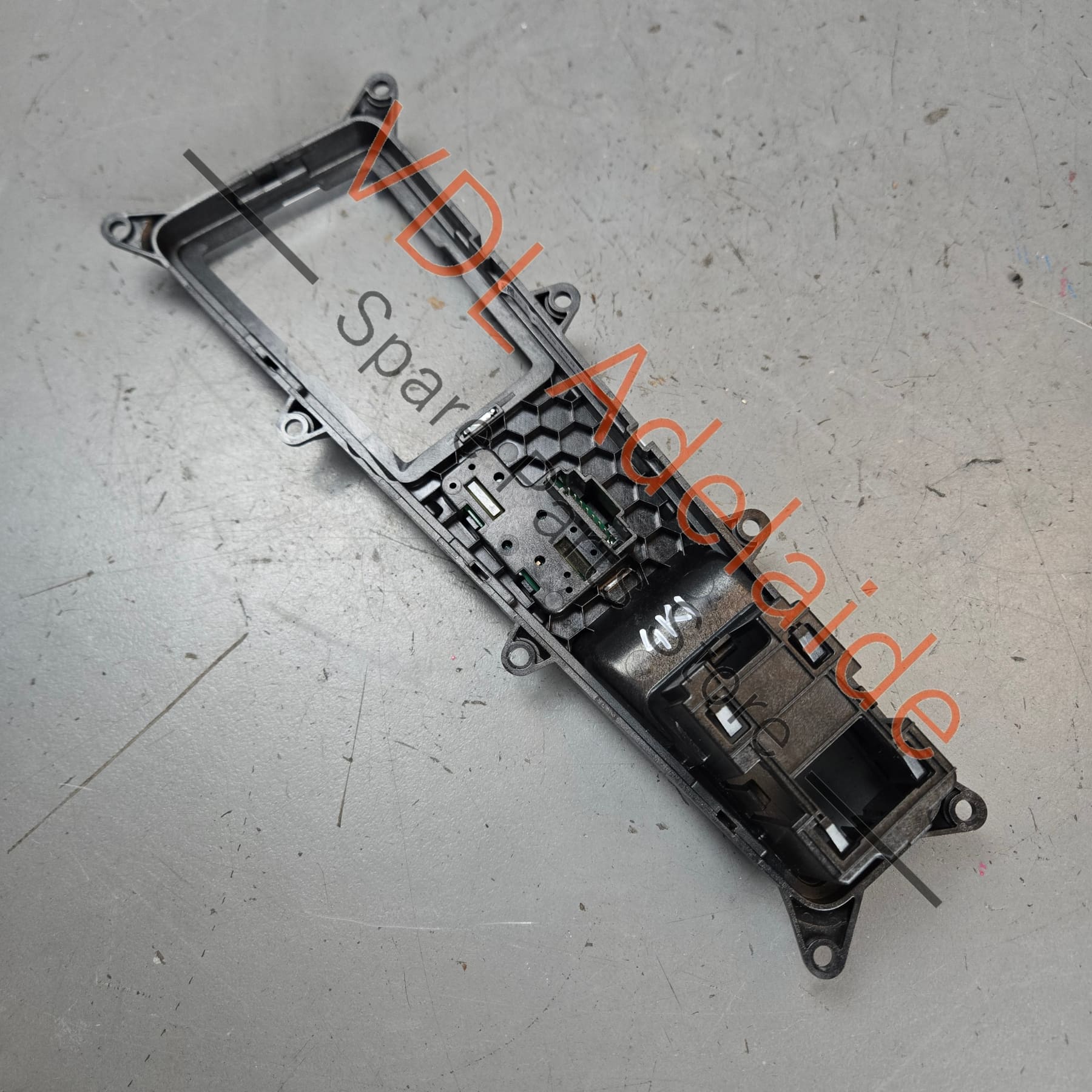 4K2713111B3Q7    Audi A7 RS7 A6 RS6 4K C8 Shifter Centre Console Surround Trim 4K2713111B 3Q7