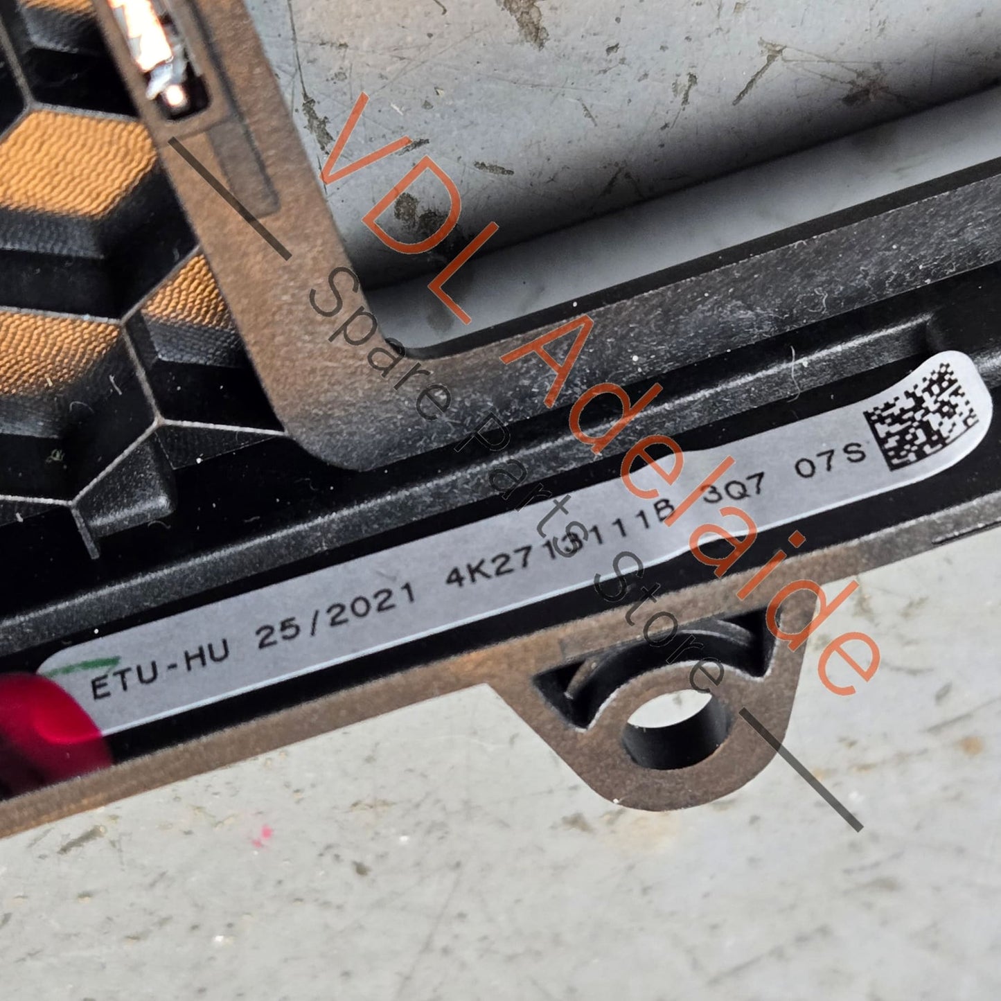 4K2713111B3Q7    Audi A7 RS7 A6 RS6 4K C8 Shifter Centre Console Surround Trim 4K2713111B 3Q7