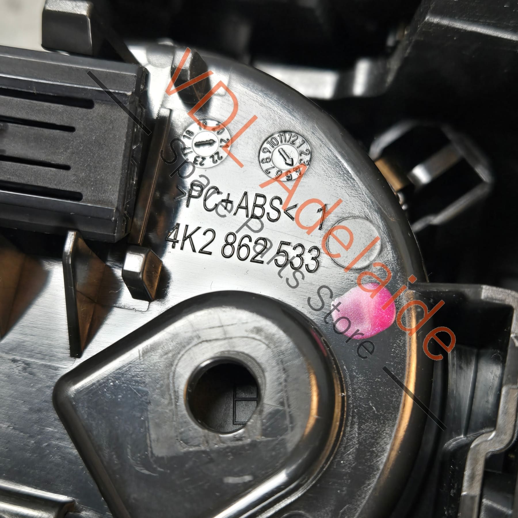 4K2862533B4PK 4K2864365MV58   Audi RS6 RS7 Centre Console Drinks Holder Cabinet w Opening Door Gloss Black 4K2862533B 4PK 4K2864365M V58