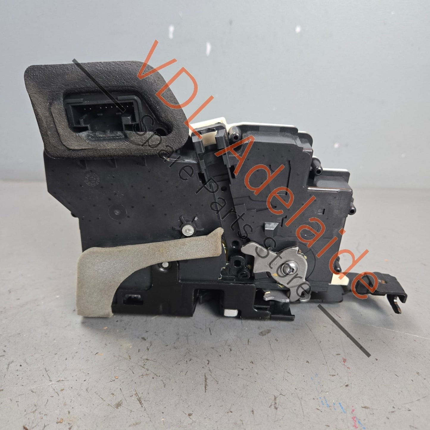 4K2837015K    Audi Q8 A7 A6 Urus Door Lock Mechanism Front Right 4K2837015K