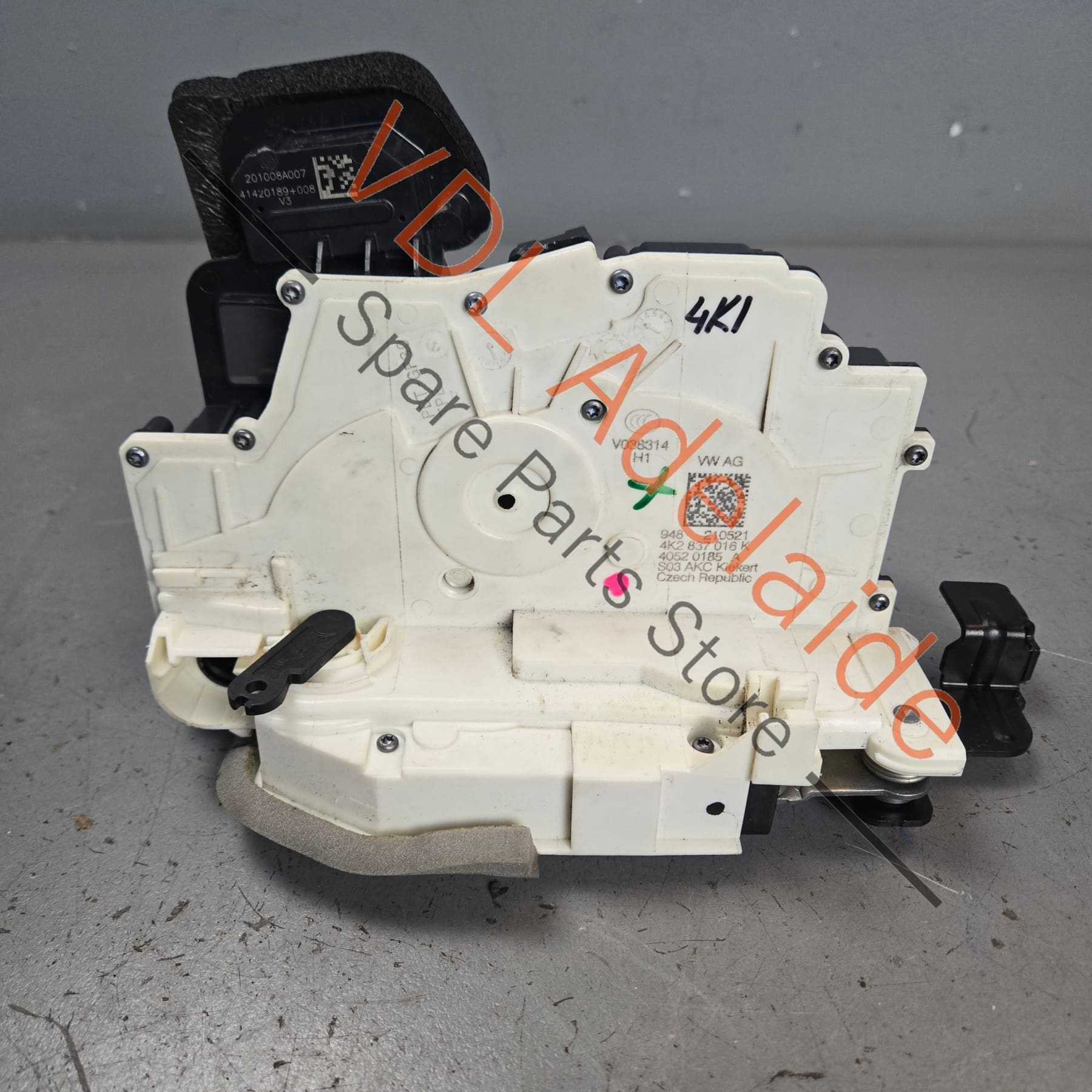 4K2837016K    Audi Q8 A7 A6 Urus Door Lock Mechanism Front Left 4K2837016K