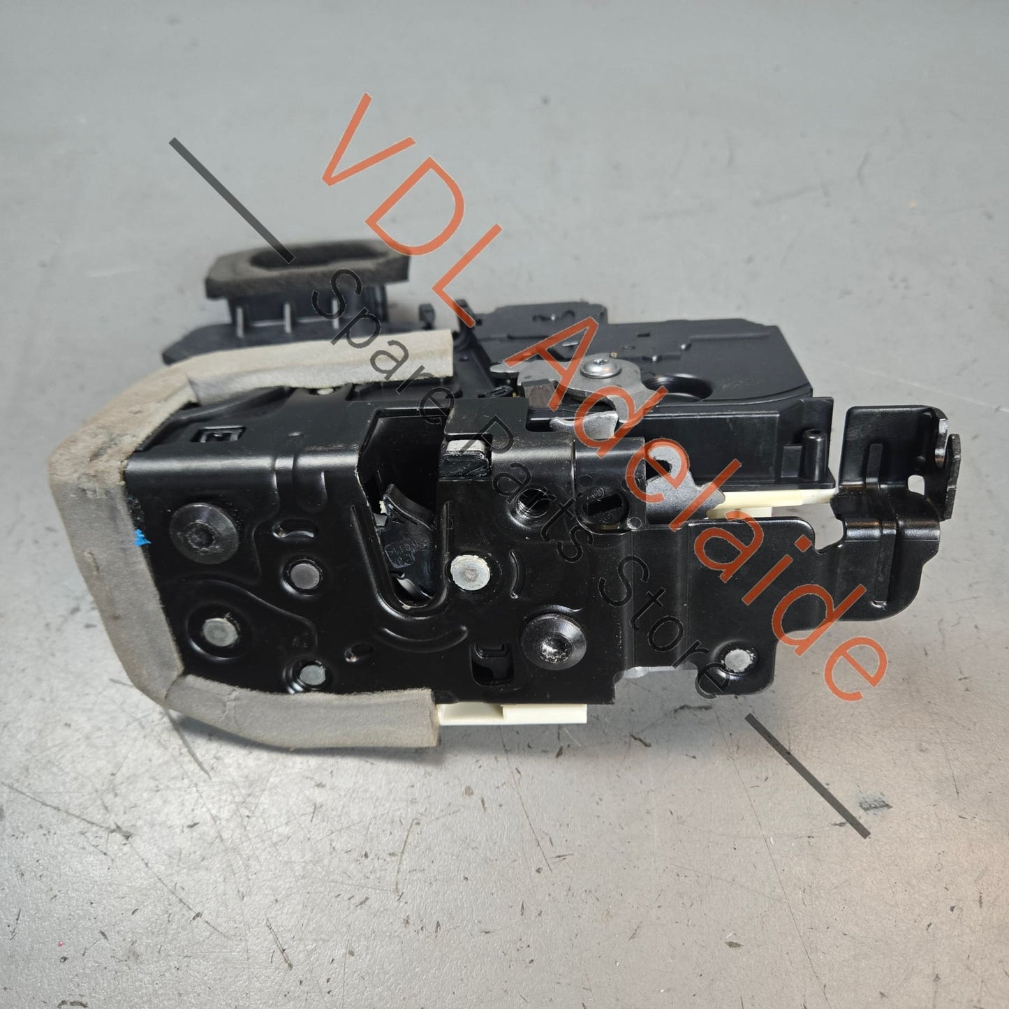 4K0839015R    Audi Q8 A7 A6 Urus Door Lock Mechanism Rear Left 4K0839015R
