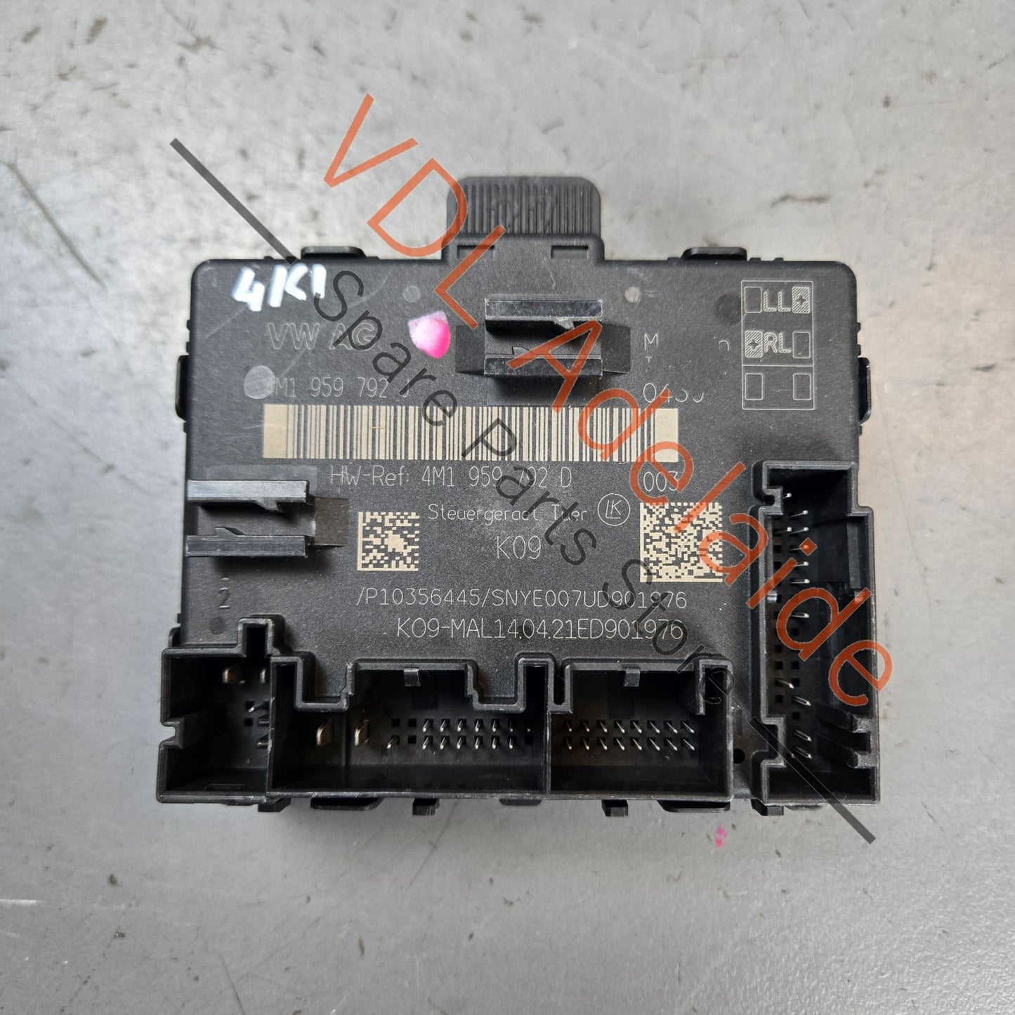 4M1959792J    Audi RS7 RS6 SQ5 A8 Touareg Urus Door Control Unit Passenger Front 4M1959792J