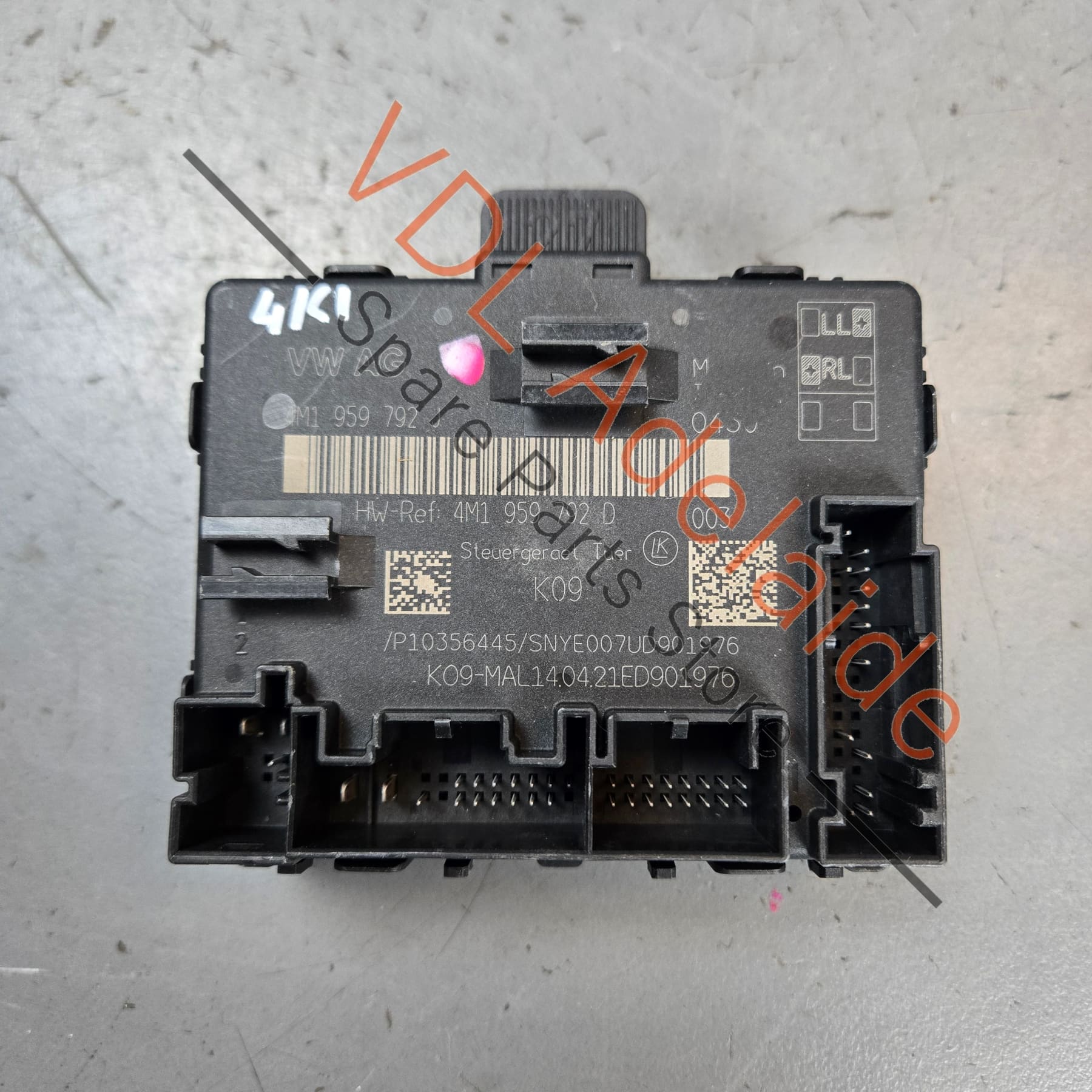 4M1959792J    Audi RS7 RS6 SQ5 A8 Touareg Urus Door Control Unit Passenger Front 4M1959792J