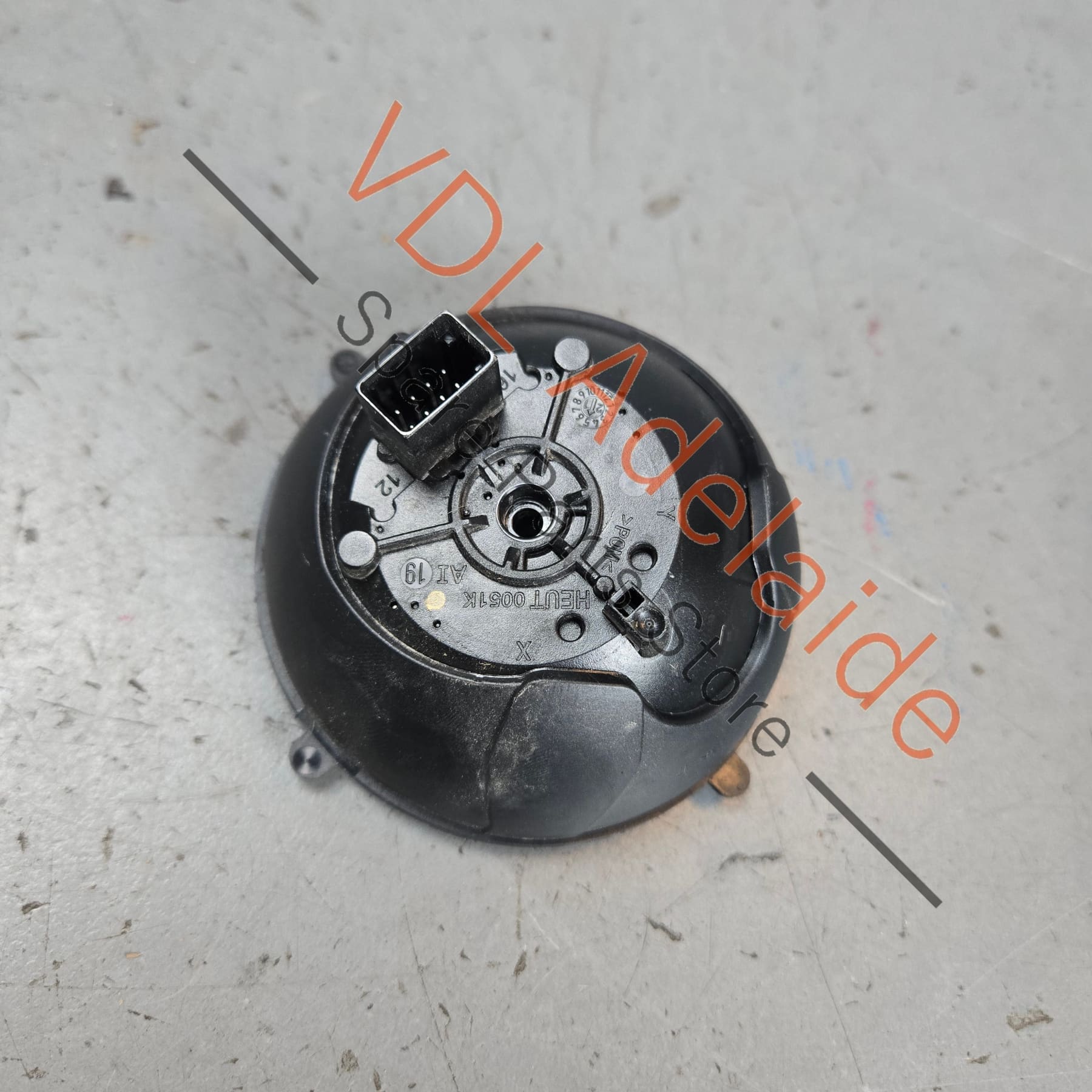 4N0959577A    Audi A6 A7 A8 Etron Left Mirror Adjustment Motor 4N0959577A