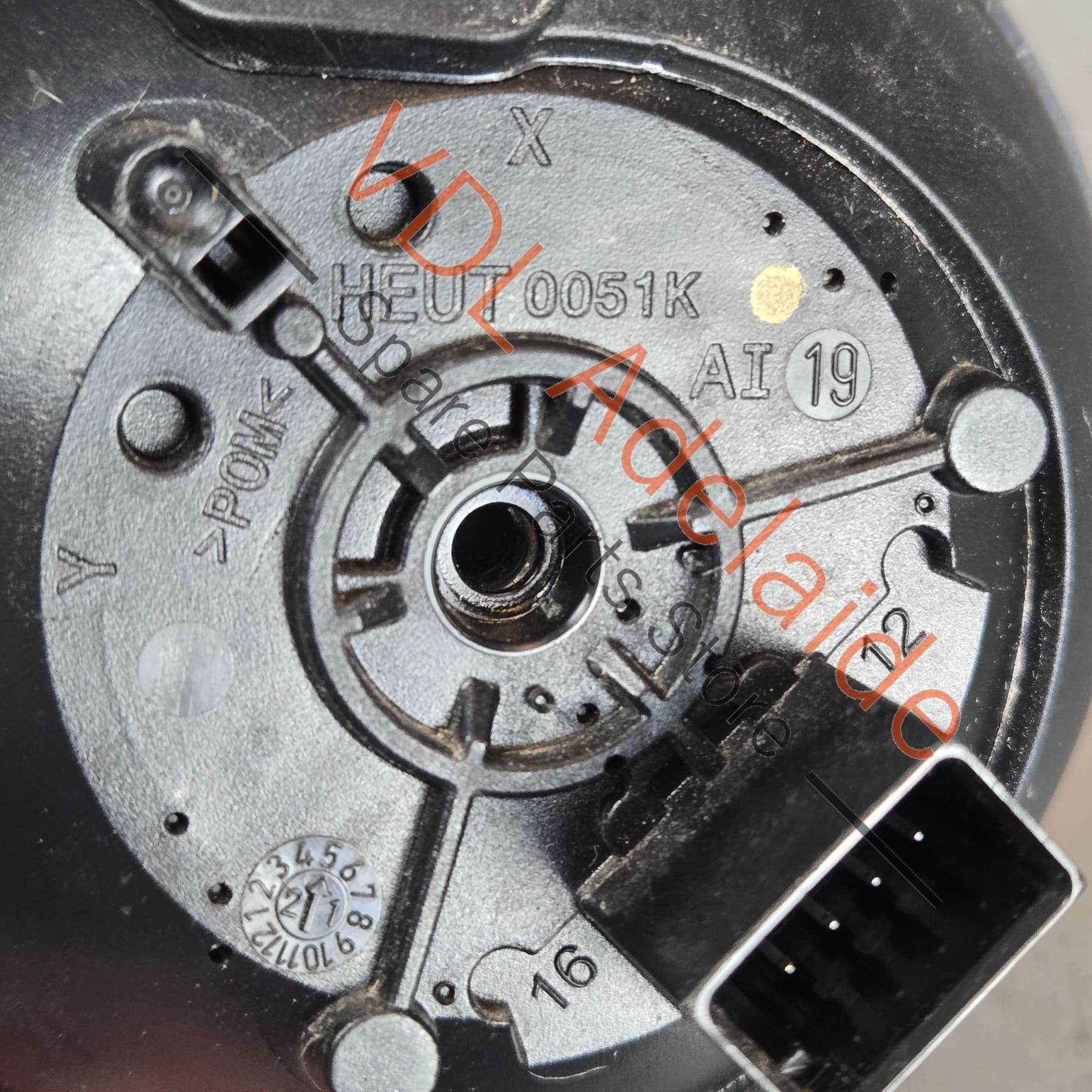 4N0959577A    Audi A6 A7 A8 Etron Left Mirror Adjustment Motor 4N0959577A