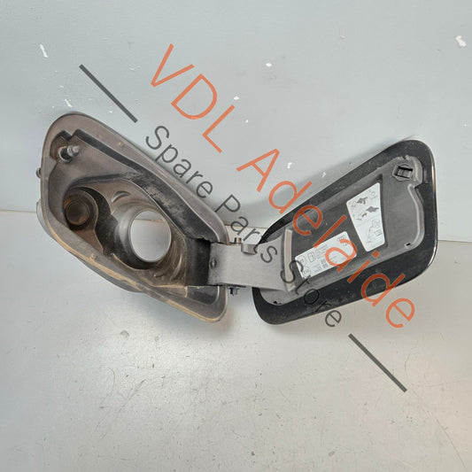 4K8809906B    Audi A7 S7 RS7 Fuel Filler Door Flap 4K8809907 Mythos Black 0E / Y9T