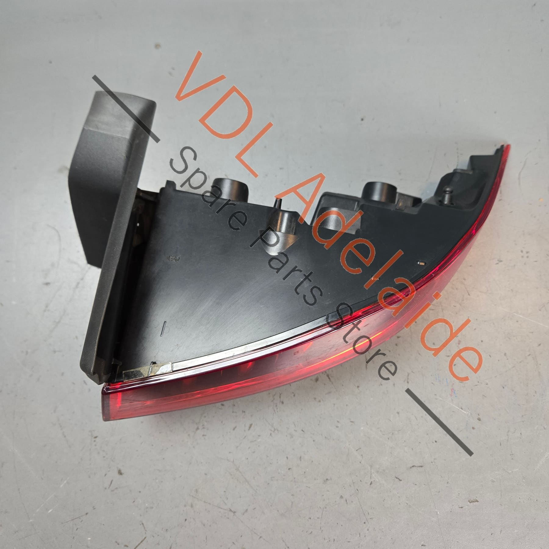 4K8945070B    Audi A7 S7 RS7 4K C8 Right Side Tail Light 4K8945070B