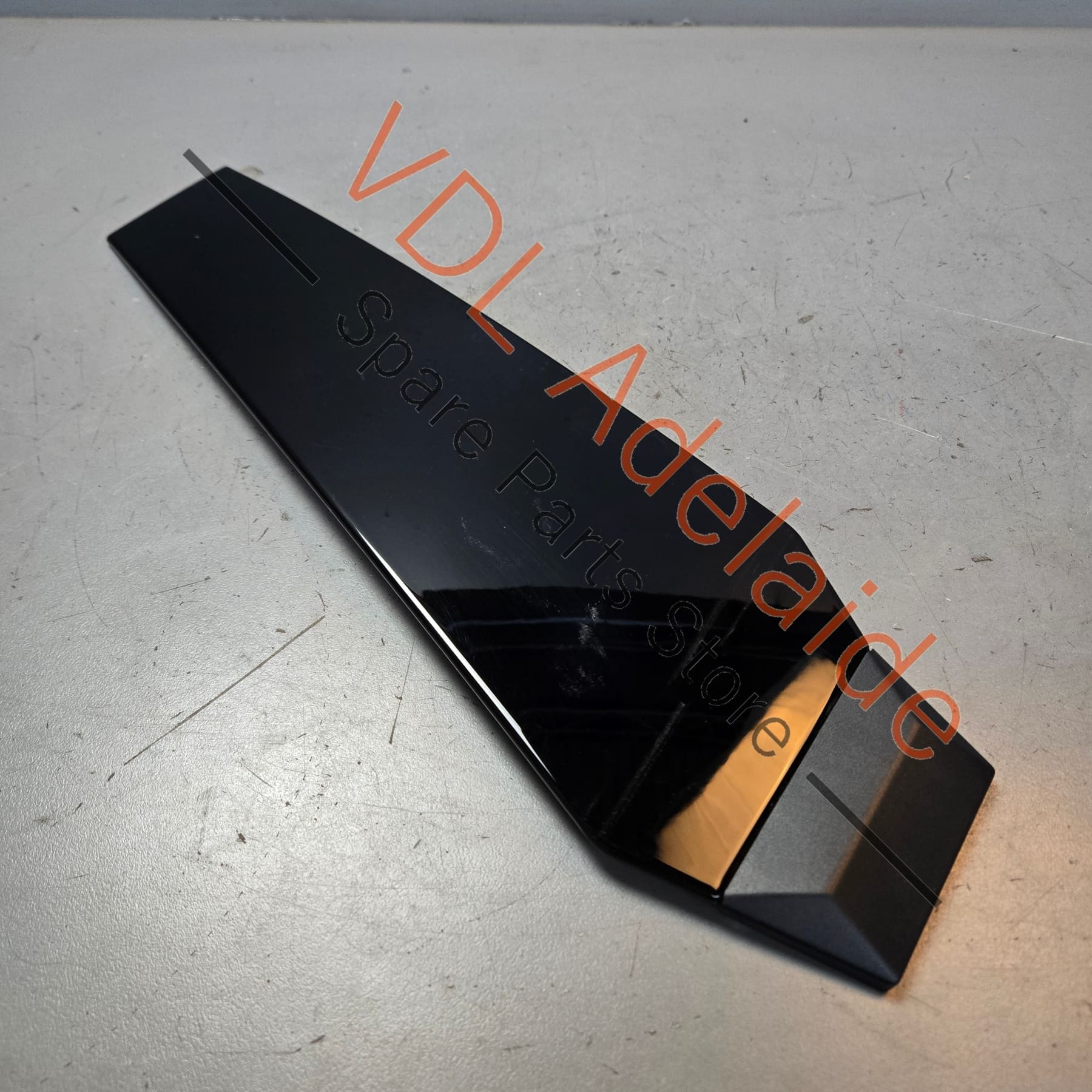 4K8853289T94    Audi A7 S7 RS7 Left B Pillar Gloss Black Exterior Trim Moulding 4K8853289 T94