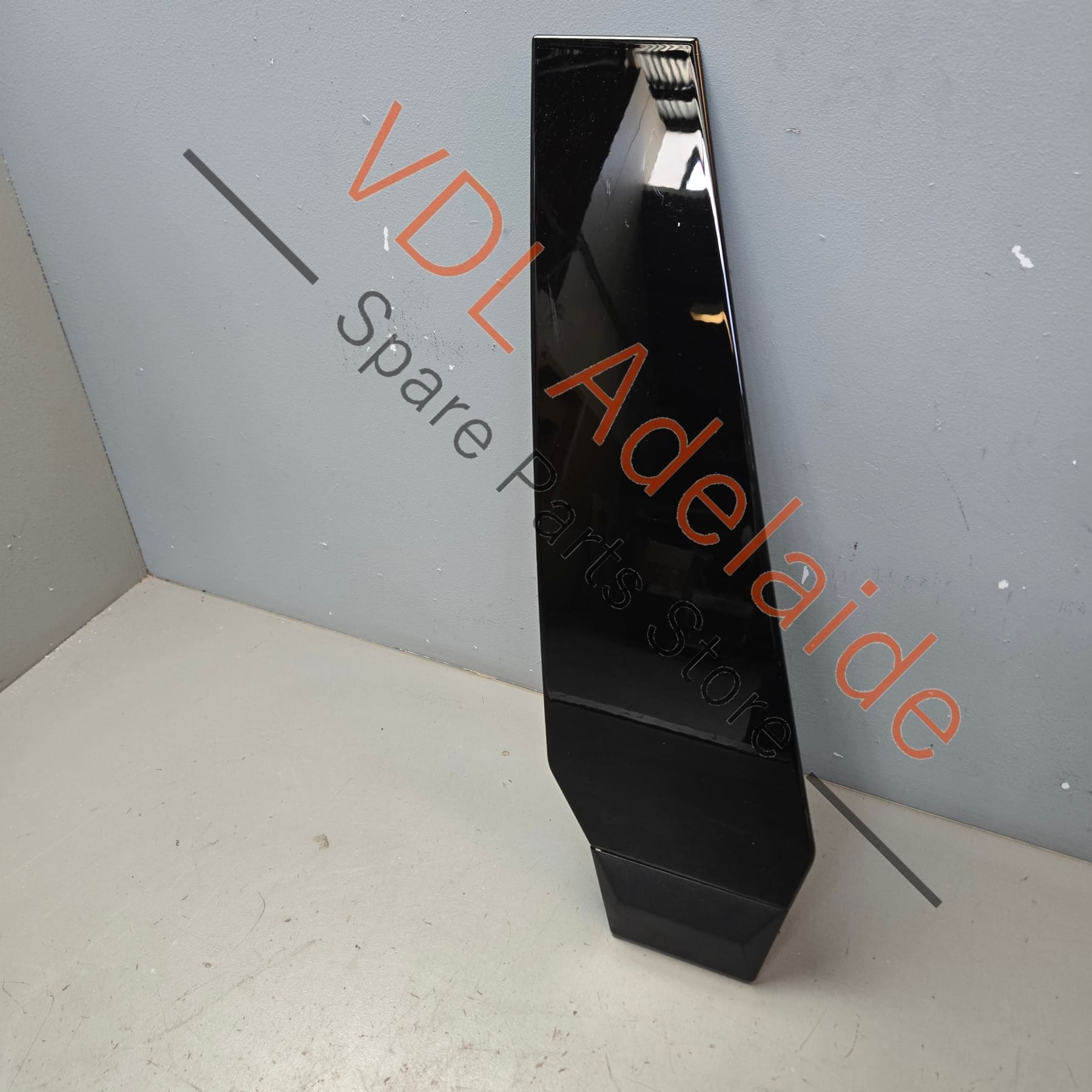4K8853290T94    Audi A7 S7 RS7 Right B Pillar Gloss Black Exterior Trim Moulding 4K8853290 T94