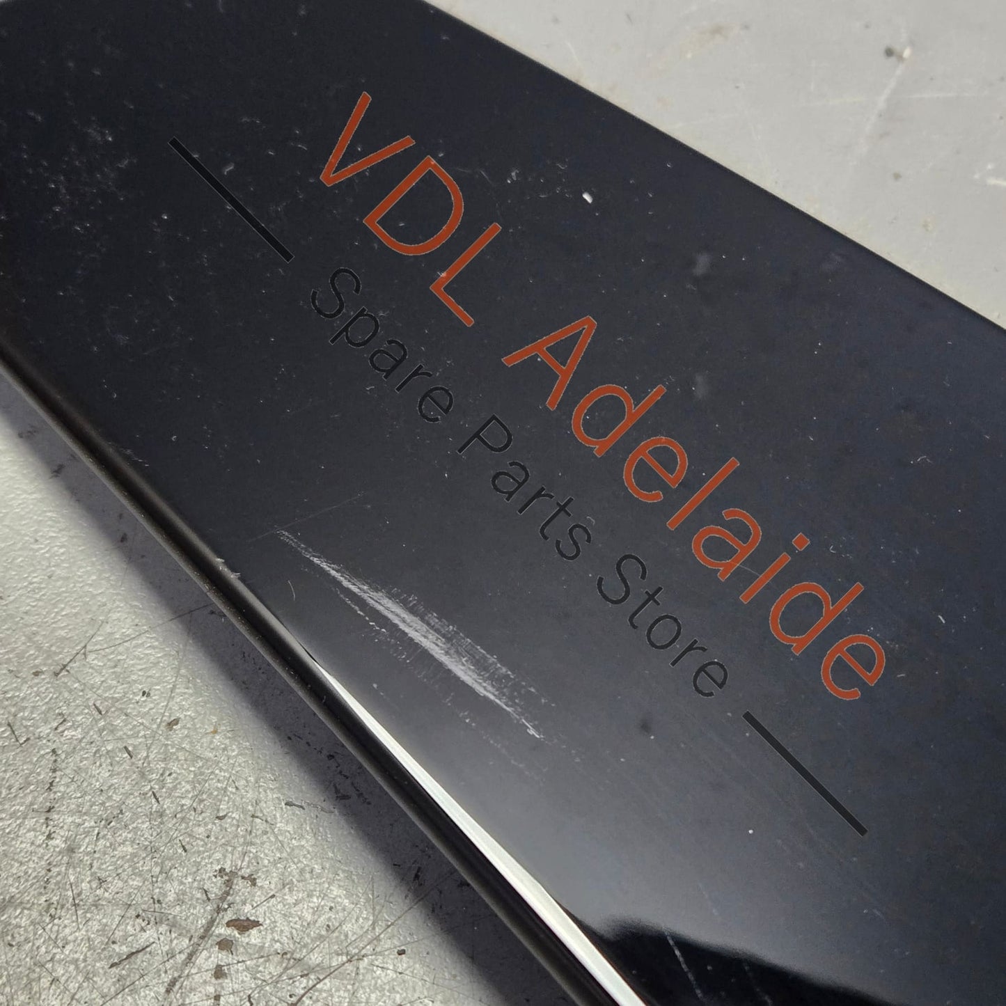 4K8853290T94    Audi A7 S7 RS7 Right B Pillar Gloss Black Exterior Trim Moulding 4K8853290 T94