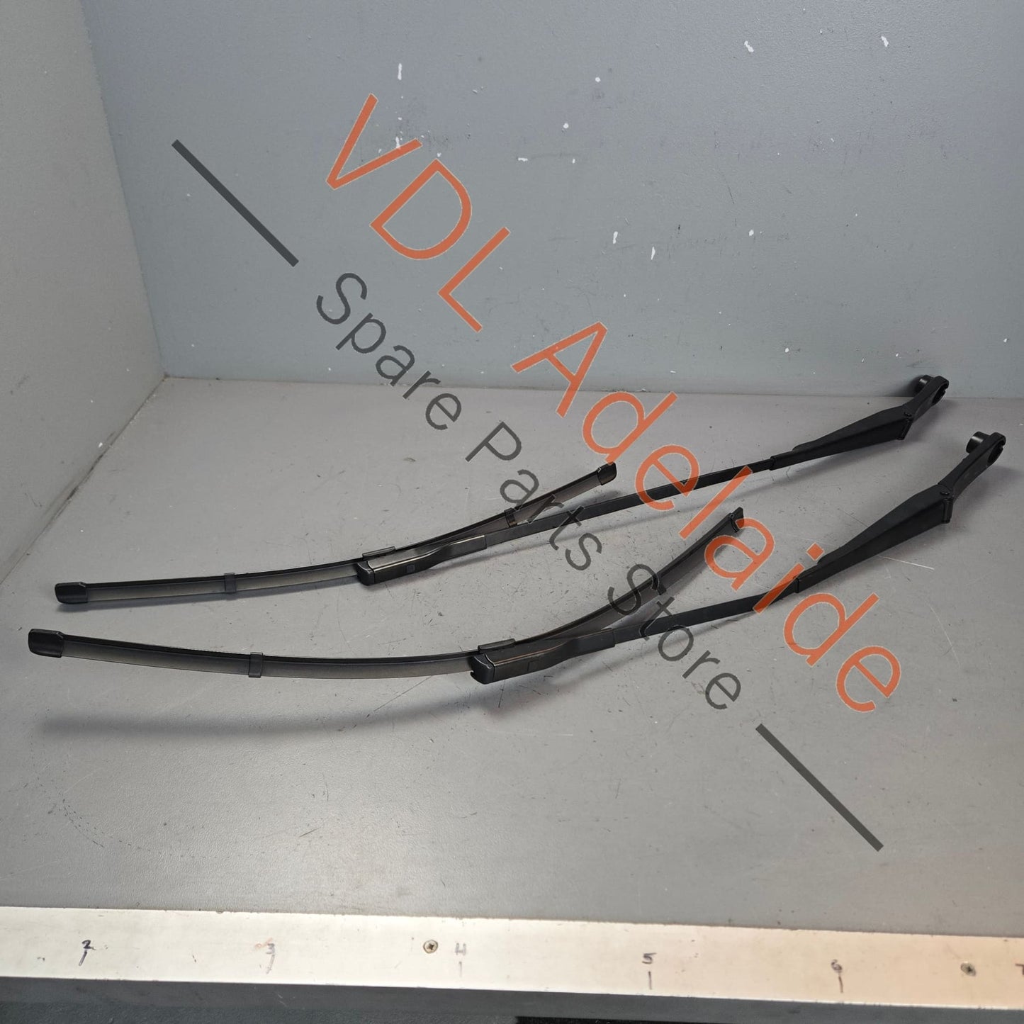 4K2955407 4K2955408   Audi A6 A7 S7 RS7 4K Windscreen Wiper Arm Set 4K2955407 4K2955408 1P9