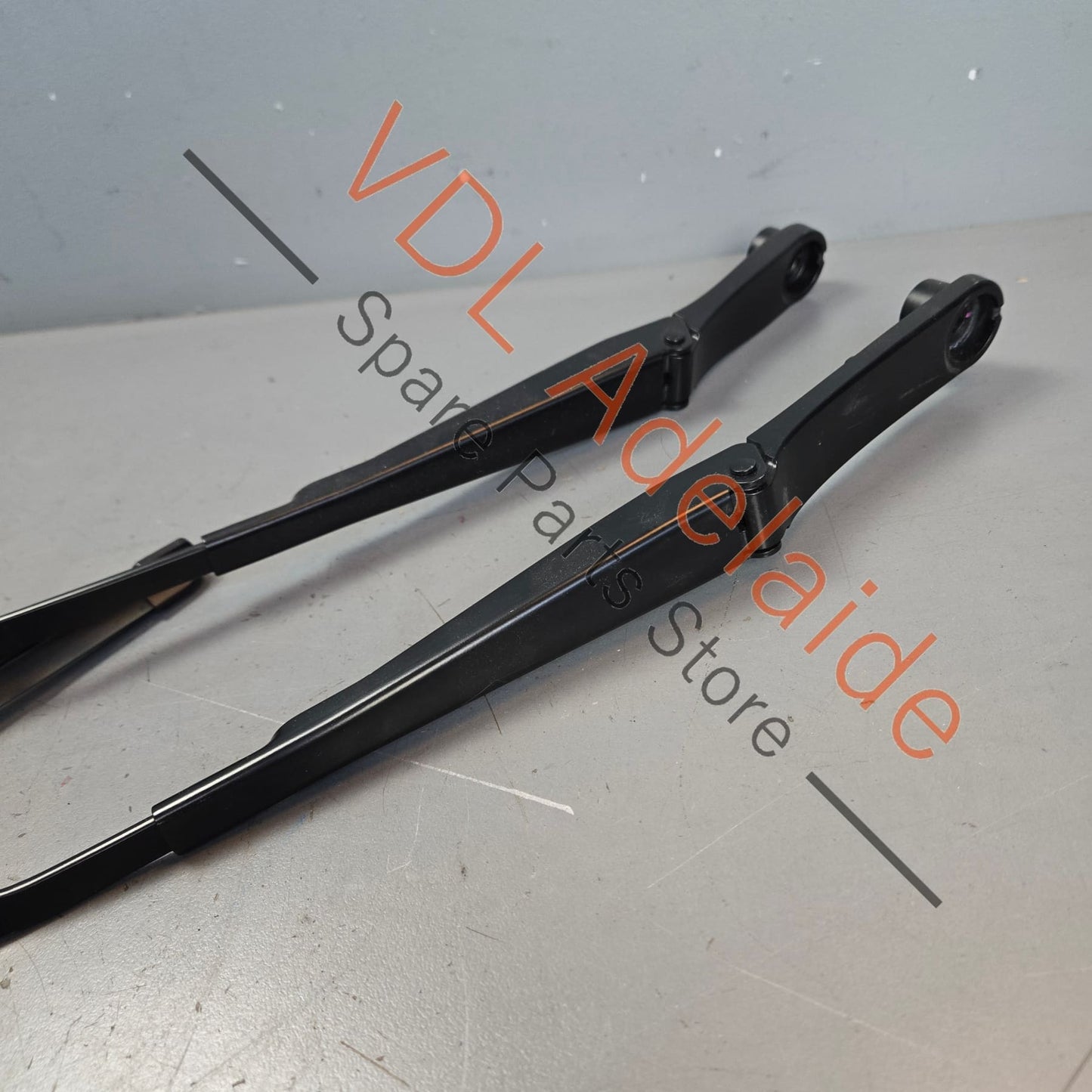 4K2955407 4K2955408   Audi A6 A7 S7 RS7 4K Windscreen Wiper Arm Set 4K2955407 4K2955408 1P9