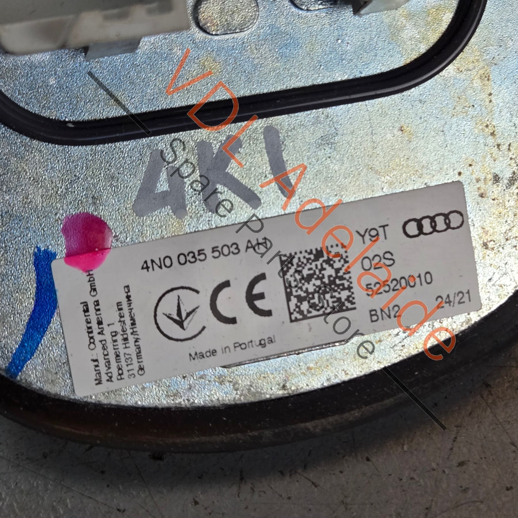 4N0035503AH    Audi RS7 Shark Fin Antenna Aerial 4N0035503AH