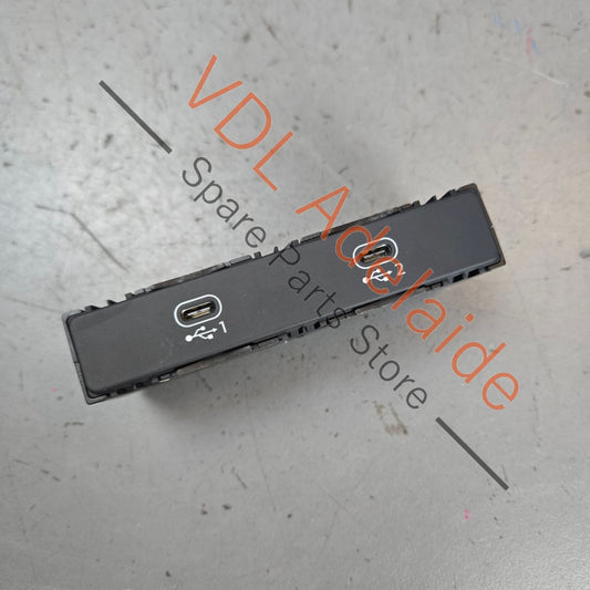 4N1035736    Genuine Audi Dual USB Port 4N1035736 Gen 3.5 Front