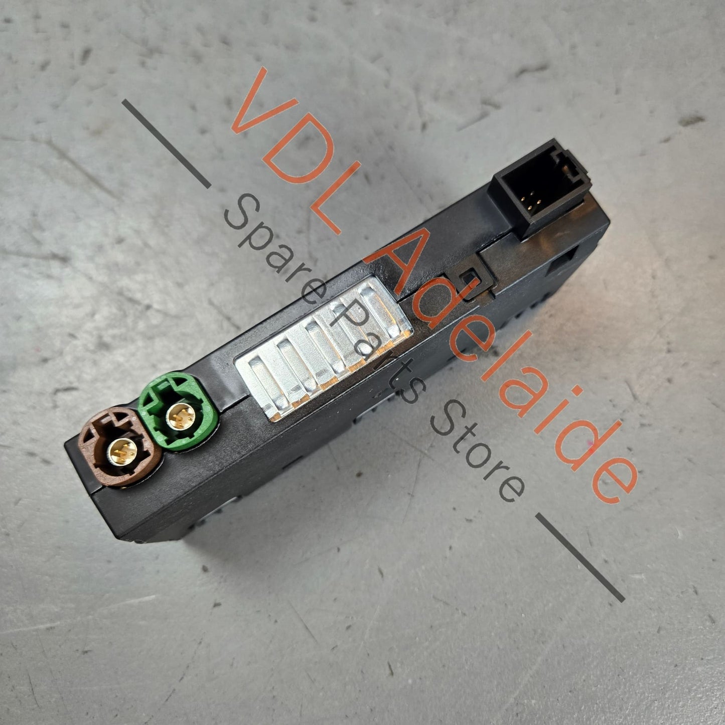 4N1035736    Genuine Audi Dual USB Port 4N1035736 Gen 3.5 Front