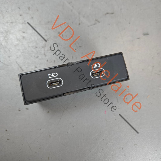 4N1035954    Genuine Audi Dual USB Port 4N1035954 Gen 3.5 Rear