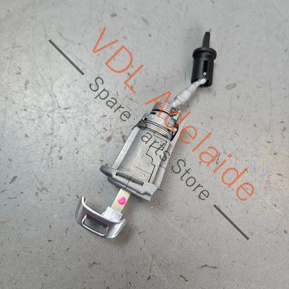 107837168FH    Audi Drivers Door Lock Barrel and matching blade key 107837168FH