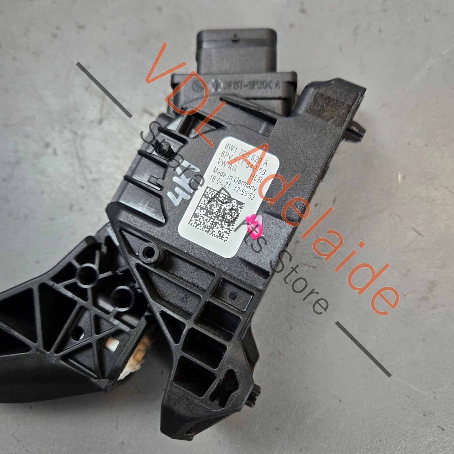 8W1723523 8W1723523A   Audi Accelerator Throttle Pedal 8W1723523