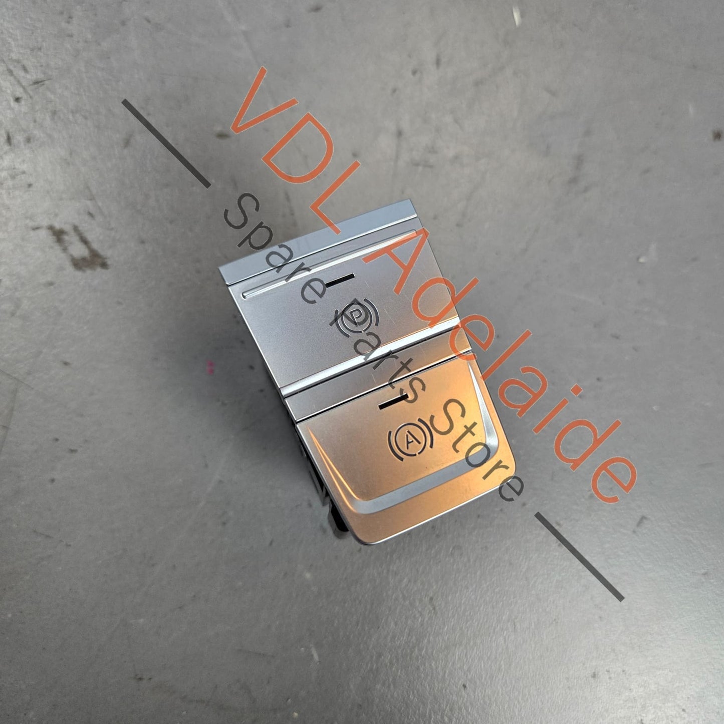 4K0927225B    Audi A6 RS6 A7 RS7 Electronic Park Brake Switch 4K0927225B 3Q7