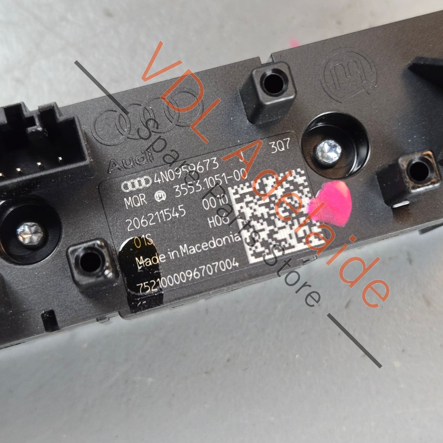 4N0959673J3Q7    Audi A6 RS6 A7 RS7 Q7 Q8 Etron Parking Surround View Control Button Switch 4N0959673J 3Q7