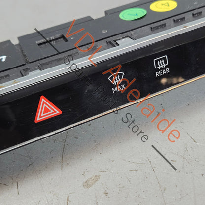 4K0925301B    Audi RS7 Drive Select & Demister Switch Button 4K0925301B