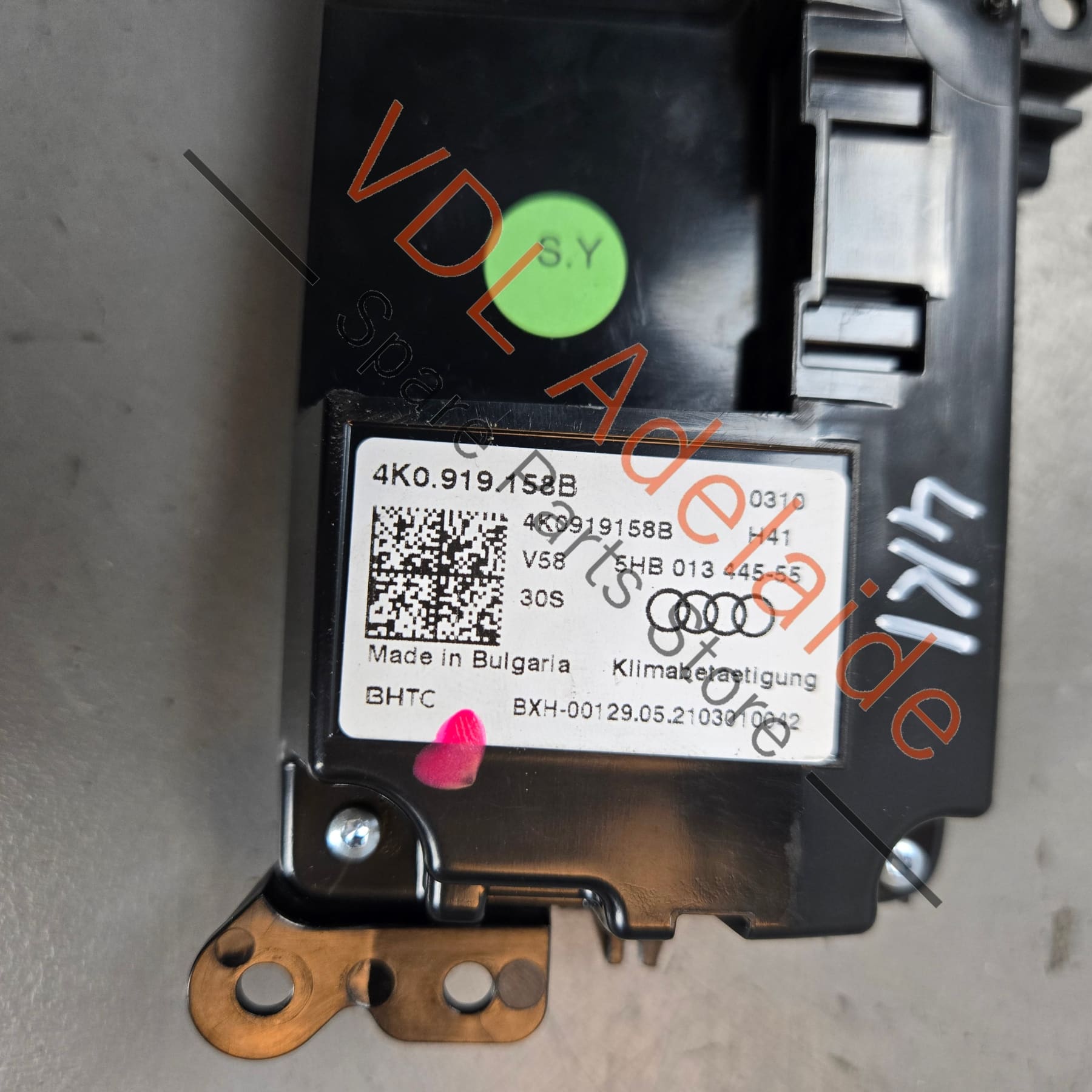 4K0919158B    Audi A6 A7 Urus Rear Air Conditioning Touch Screen Switch Panel 4K019158B