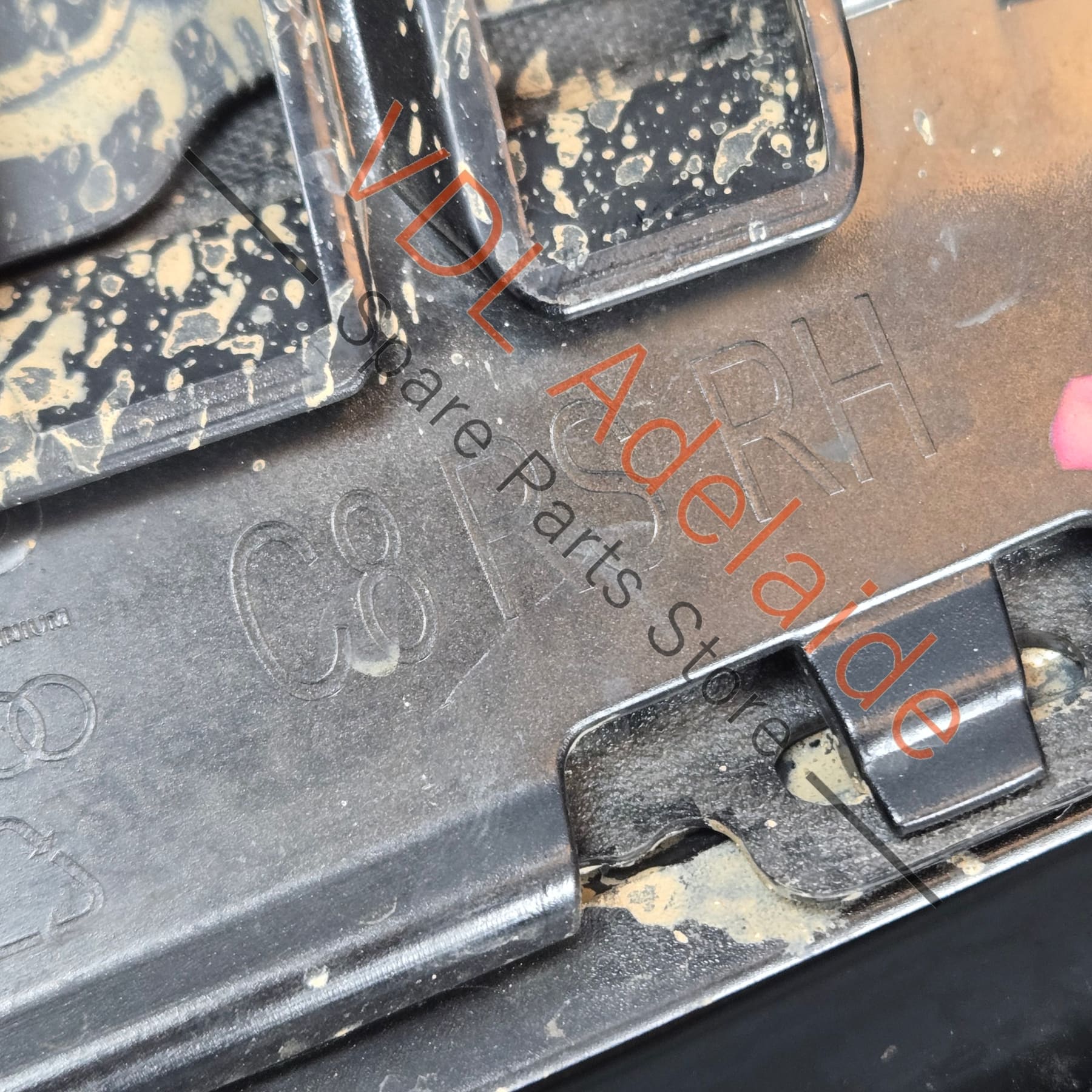 4K8807647H3Q0 4K8807647H   Audi RS6 RS7 Front Right Bumper Carbon Air Guide Grille 4K8807648H 3Q0